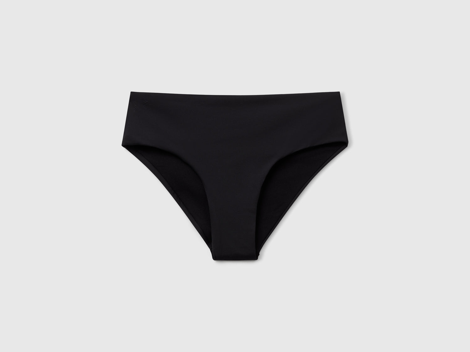 Slip mare fianco alto in ECONYL® da donna nero | Benetton Outlet