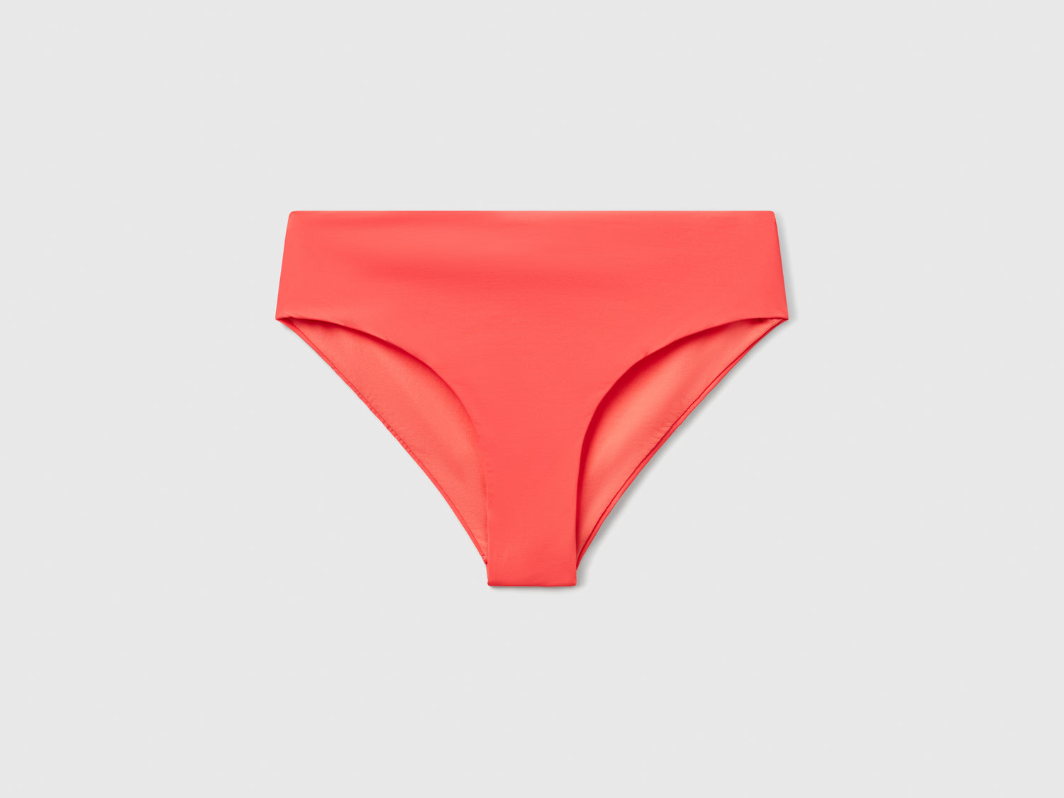 Slip mare fianco alto in ECONYL® da donna corallo | Benetton Outlet
