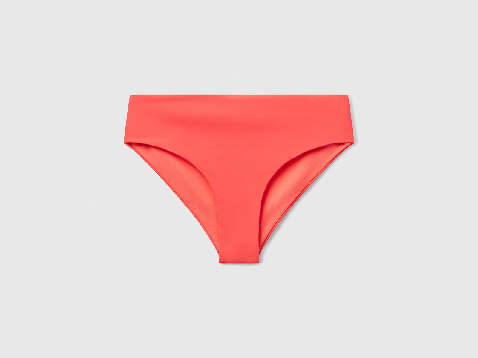 Slip mare fianco alto in ECONYL® da donna corallo | Benetton Outlet