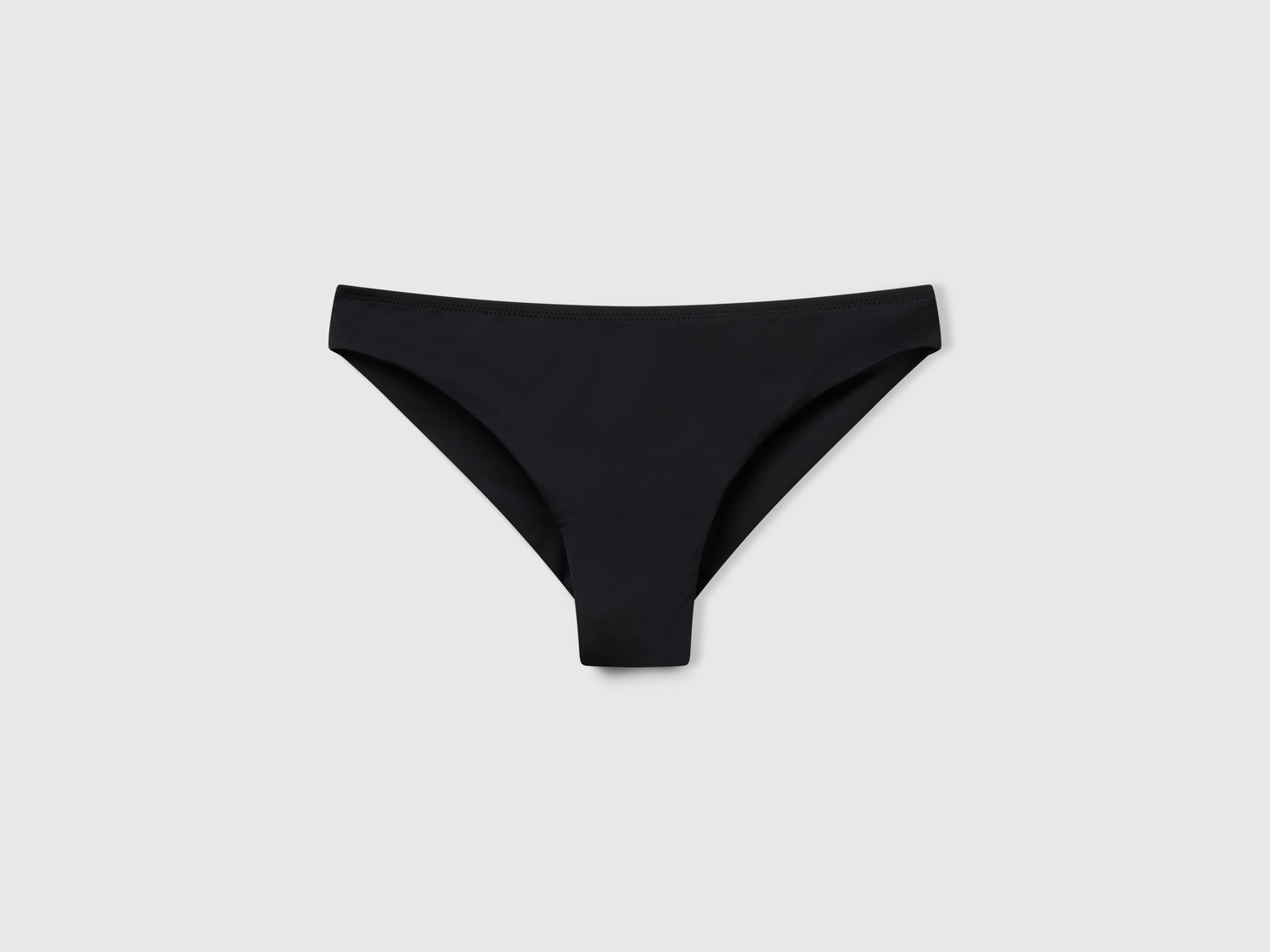 Brasiliana mare in ECONYL® da donna nero | Benetton Outlet