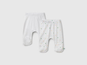 Due pantaloni in cotone