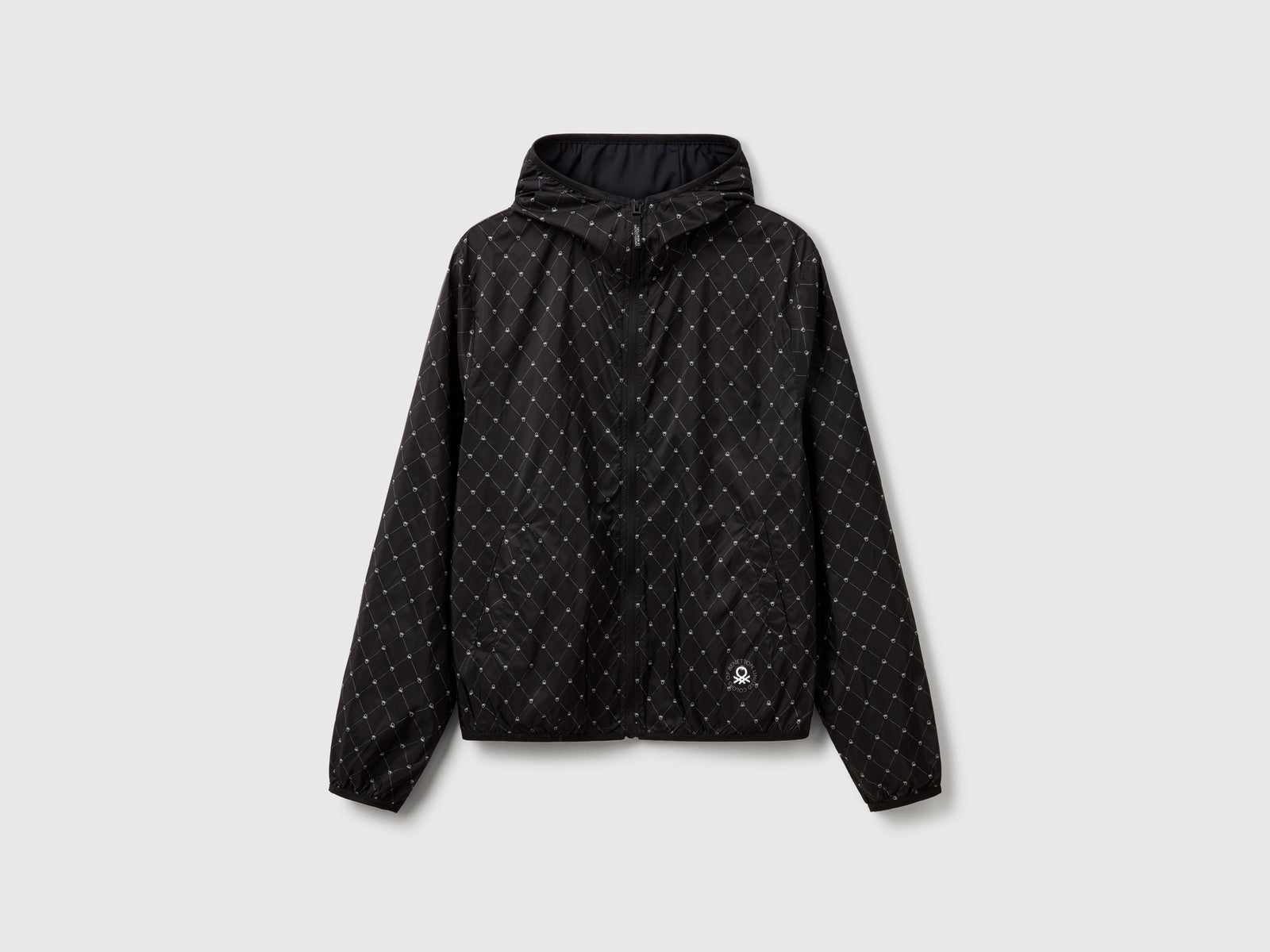 Nylon jacket with logo print da donna nero | Benetton Outlet