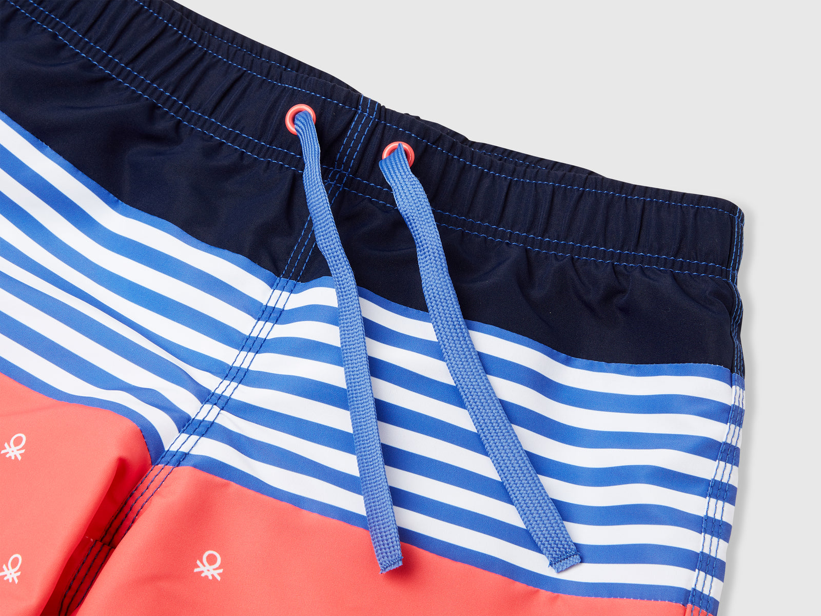 Boxer mare con righe e loghi da bambino corallo 3 | Benetton Outlet