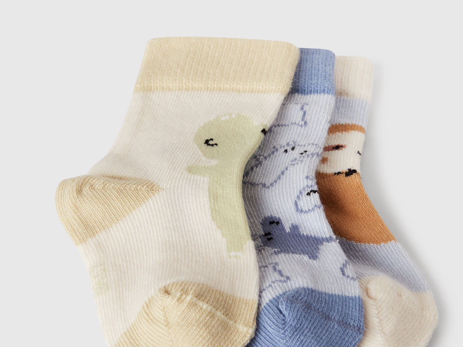 Tre paia di calzini con animaletti da neonato multi-color 2 | Benetton Outlet