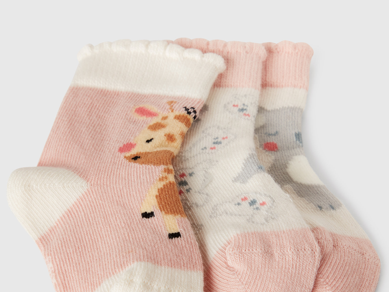 Tre paia di calzini con animaletti da neonato multi-color 2 | Benetton Outlet