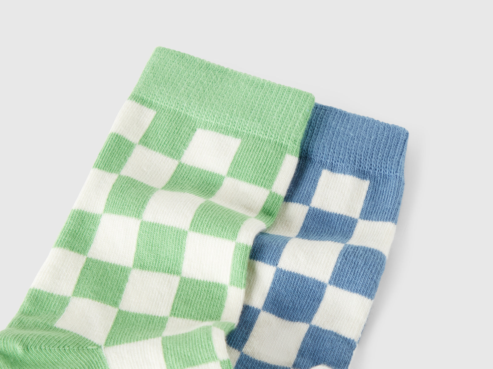 Due paia di calzini a scacchi da bambino multi-color 2 | Benetton Outlet