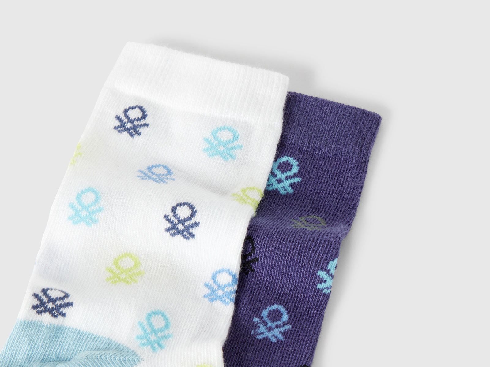 Due paia di calzini con loghi blu e da bambino multi-color 2 | Benetton Outlet