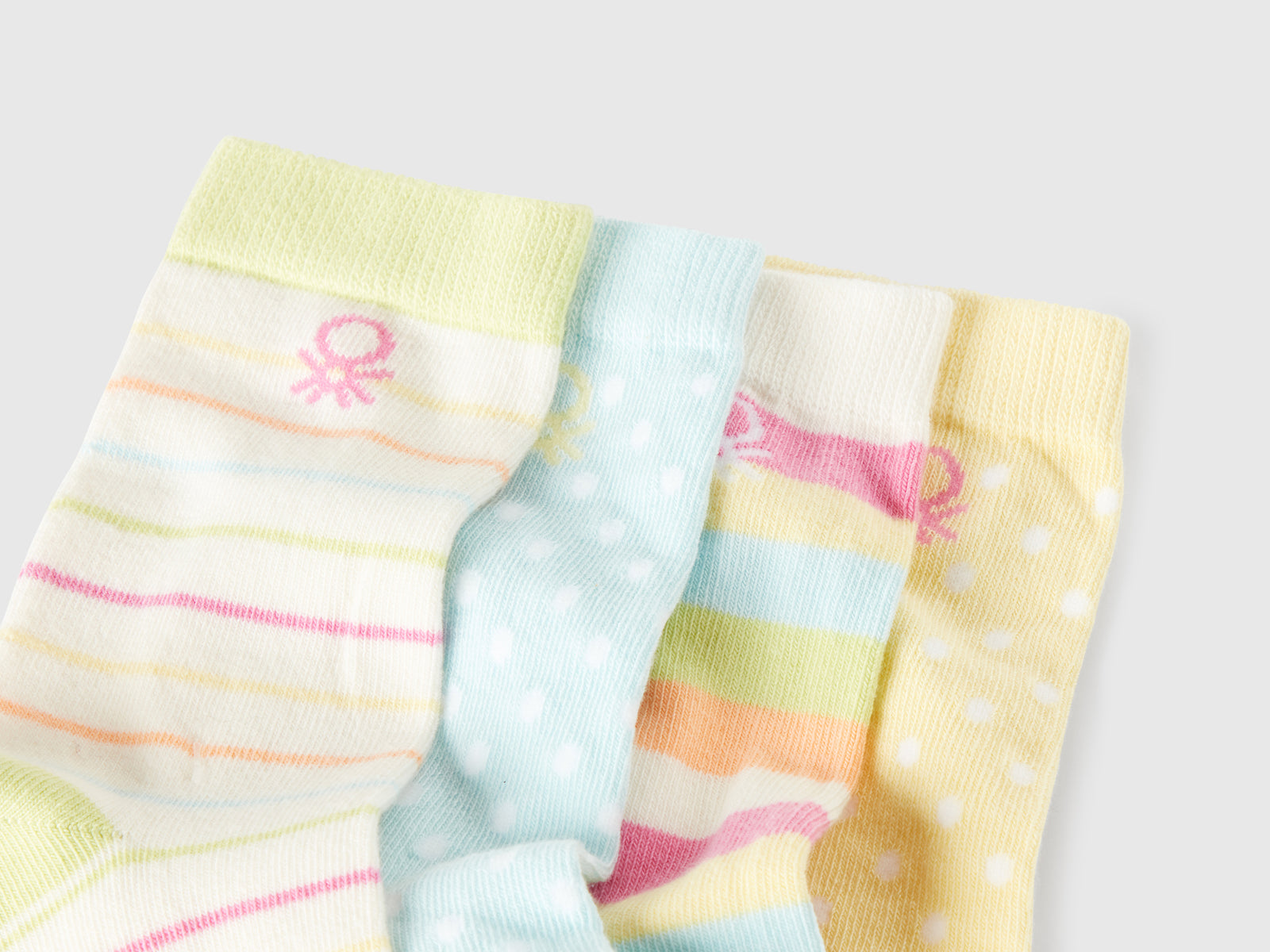 Quattro paia di calzini fantasia da bambino multi-color 2 | Benetton Outlet