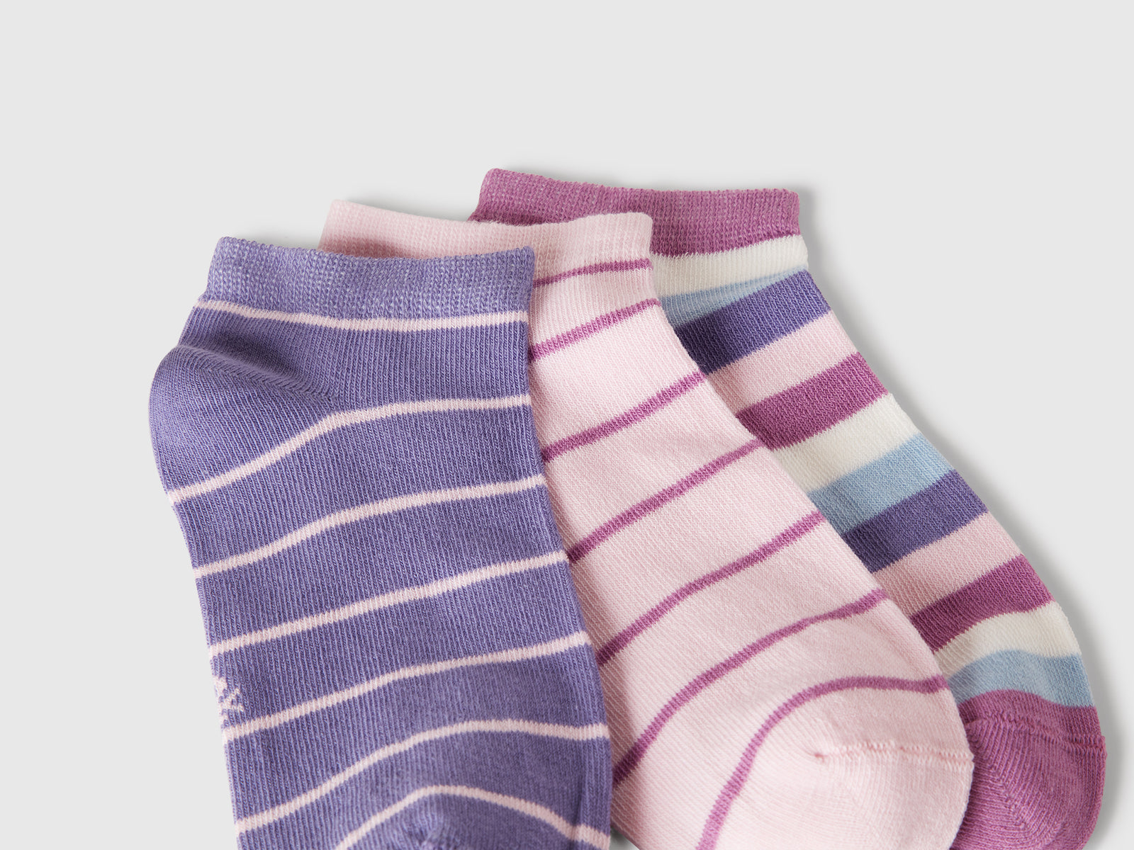 Tre paia di calzini a righe da bambino multi-color 2 | Benetton Outlet