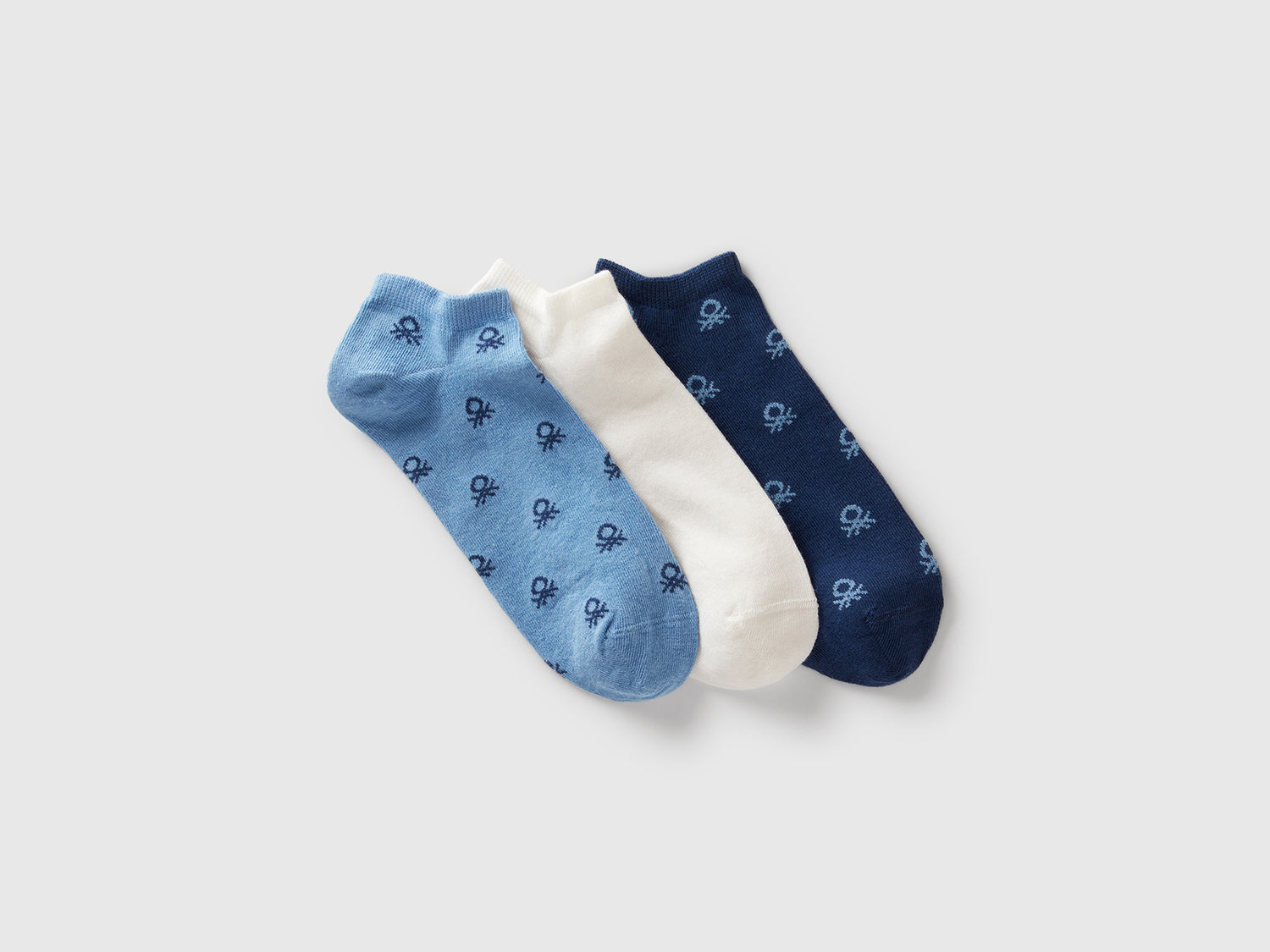 Tre paia di calzini in misto cotone stretch da uomo multi-color | Benetton Outlet