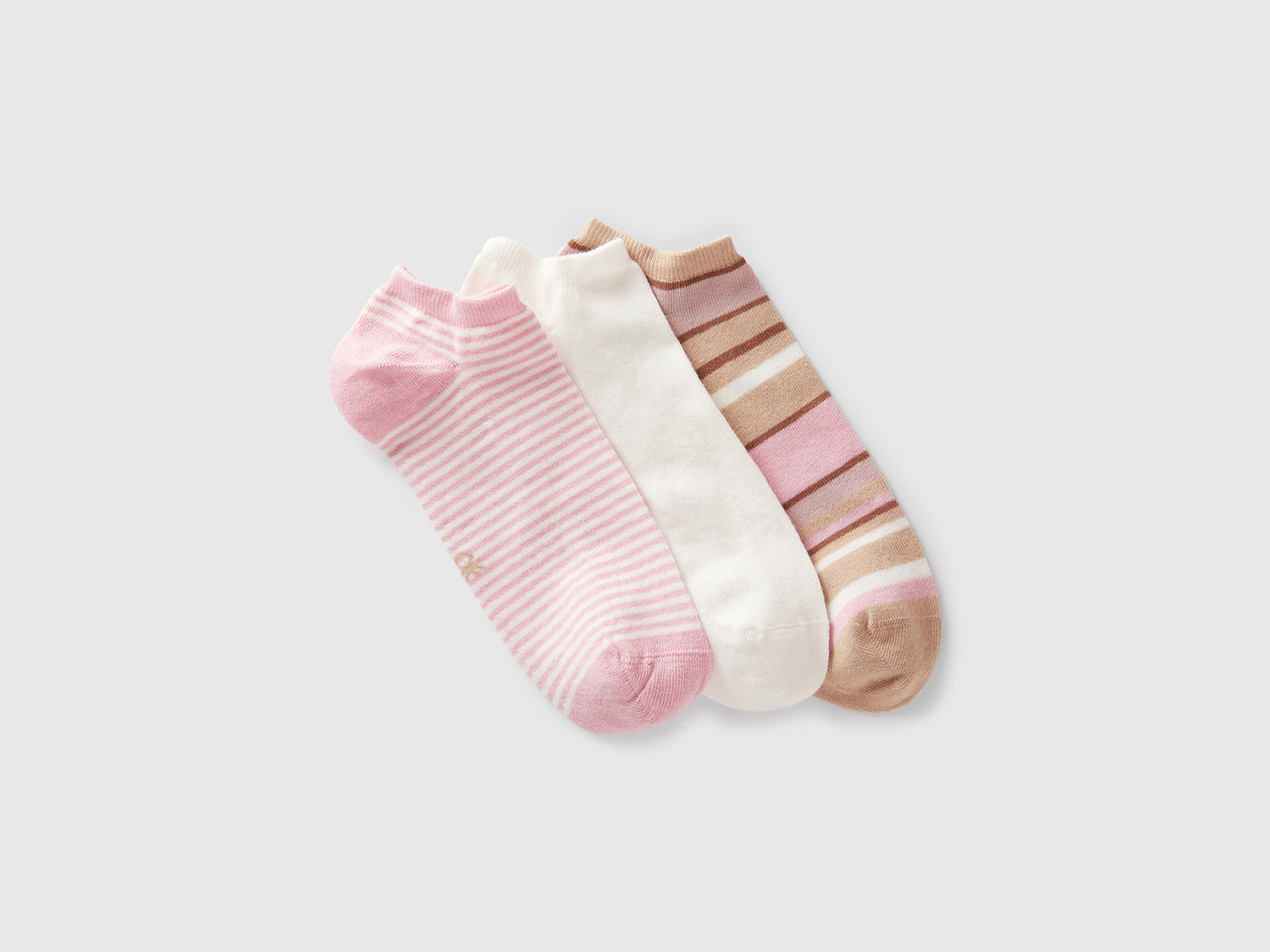 Tre paia di calzini in misto cotone stretch da uomo multi-color | Benetton Outlet