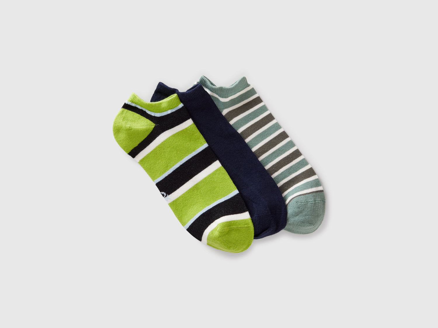 Tre paia di calzini in misto cotone stretch da uomo multi-color | Benetton Outlet
