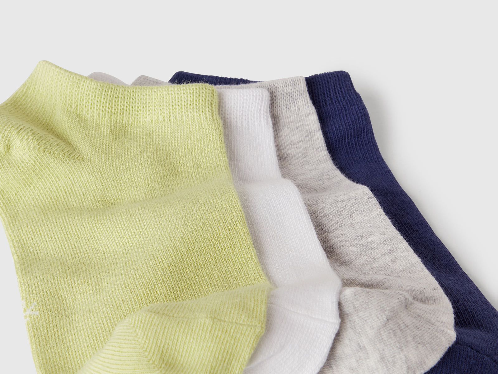 Quattro paia di calzini corti da bambino multi-color 2 | Benetton Outlet