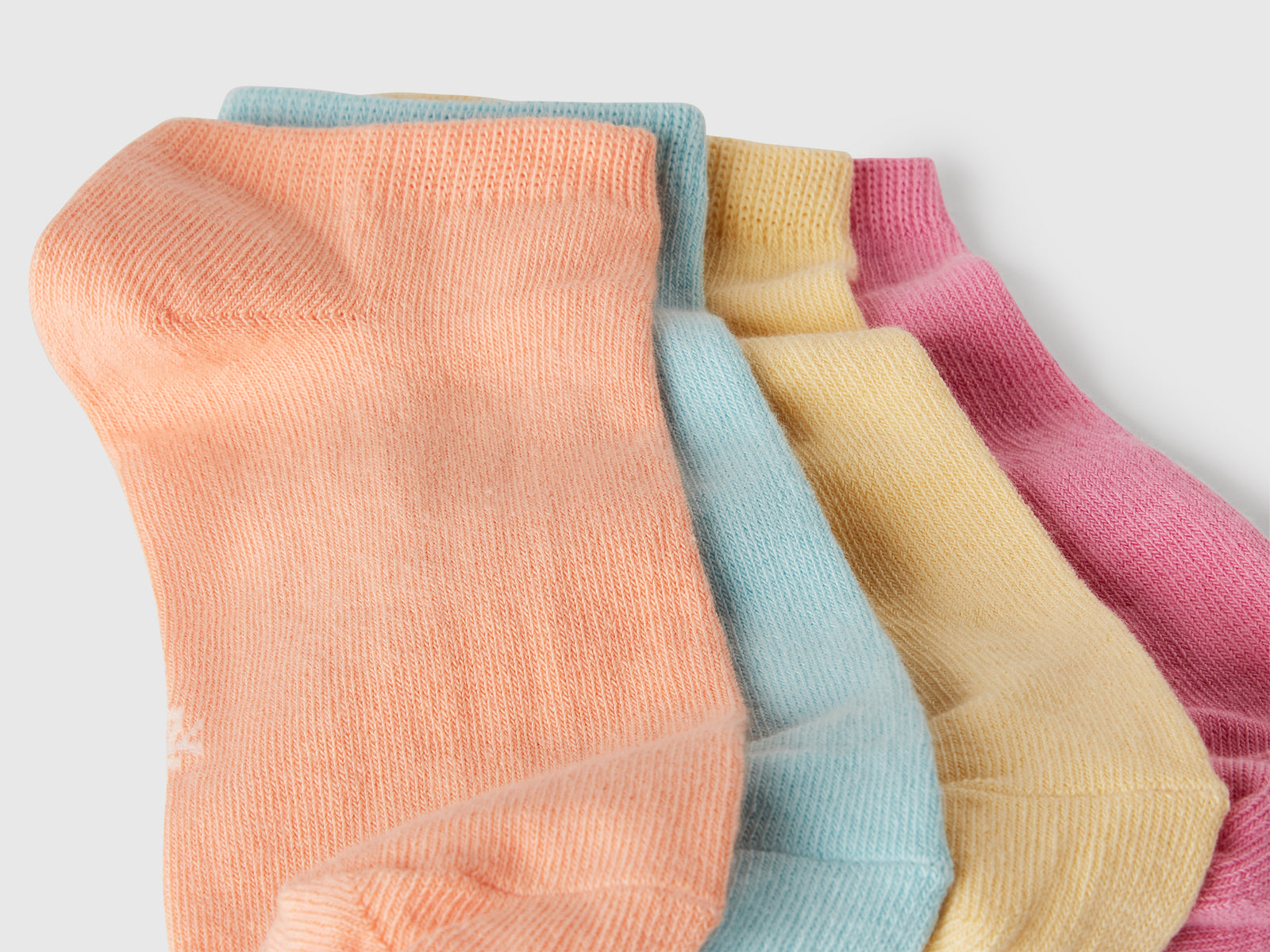 Quattro paia di calzini corti da bambino multi-color 2 | Benetton Outlet