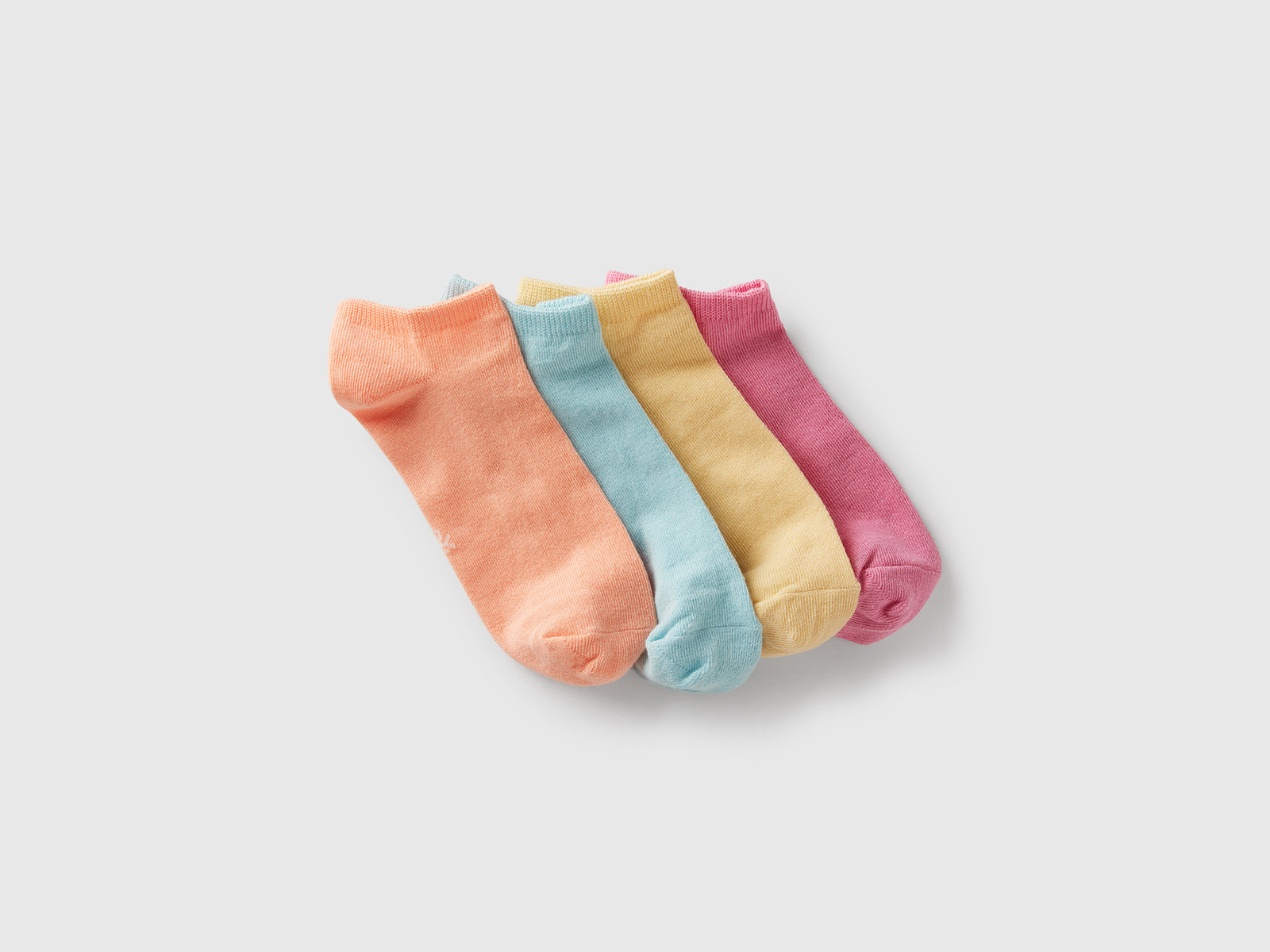 Quattro paia di calzini corti da bambino multi-color | Benetton Outlet