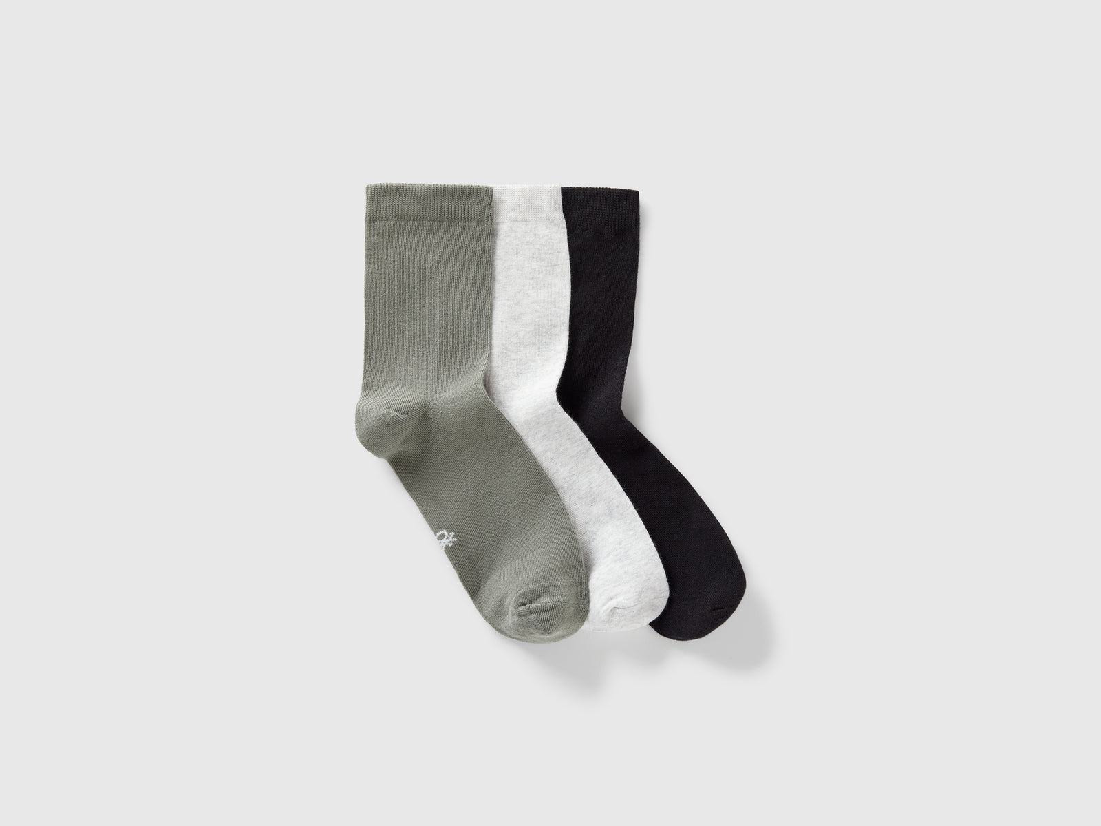 Tre paia di calzini in cotone da uomo multi-color | Benetton Outlet