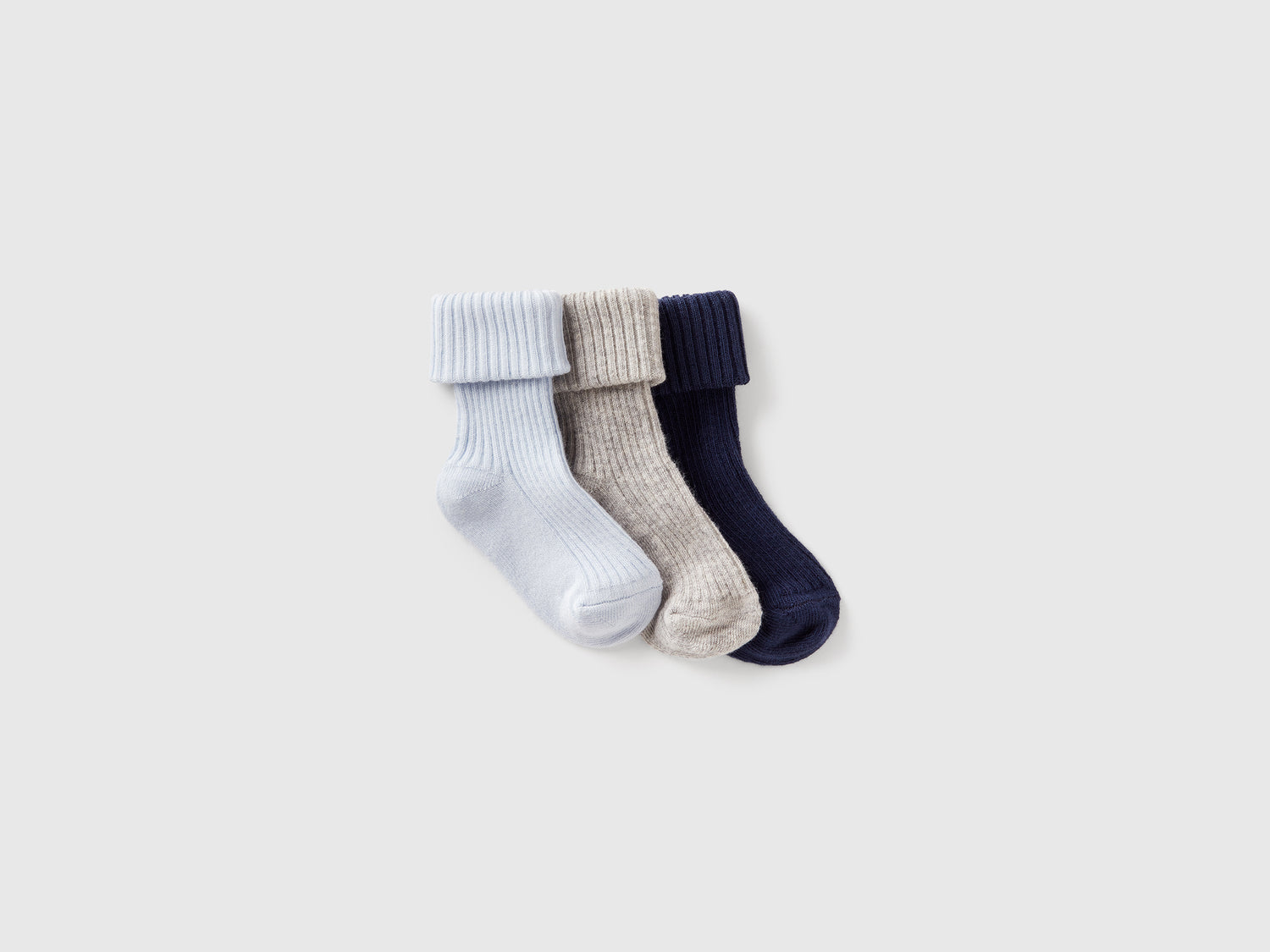 Tre paia di calzini a costine da neonato multi-color | Benetton Outlet