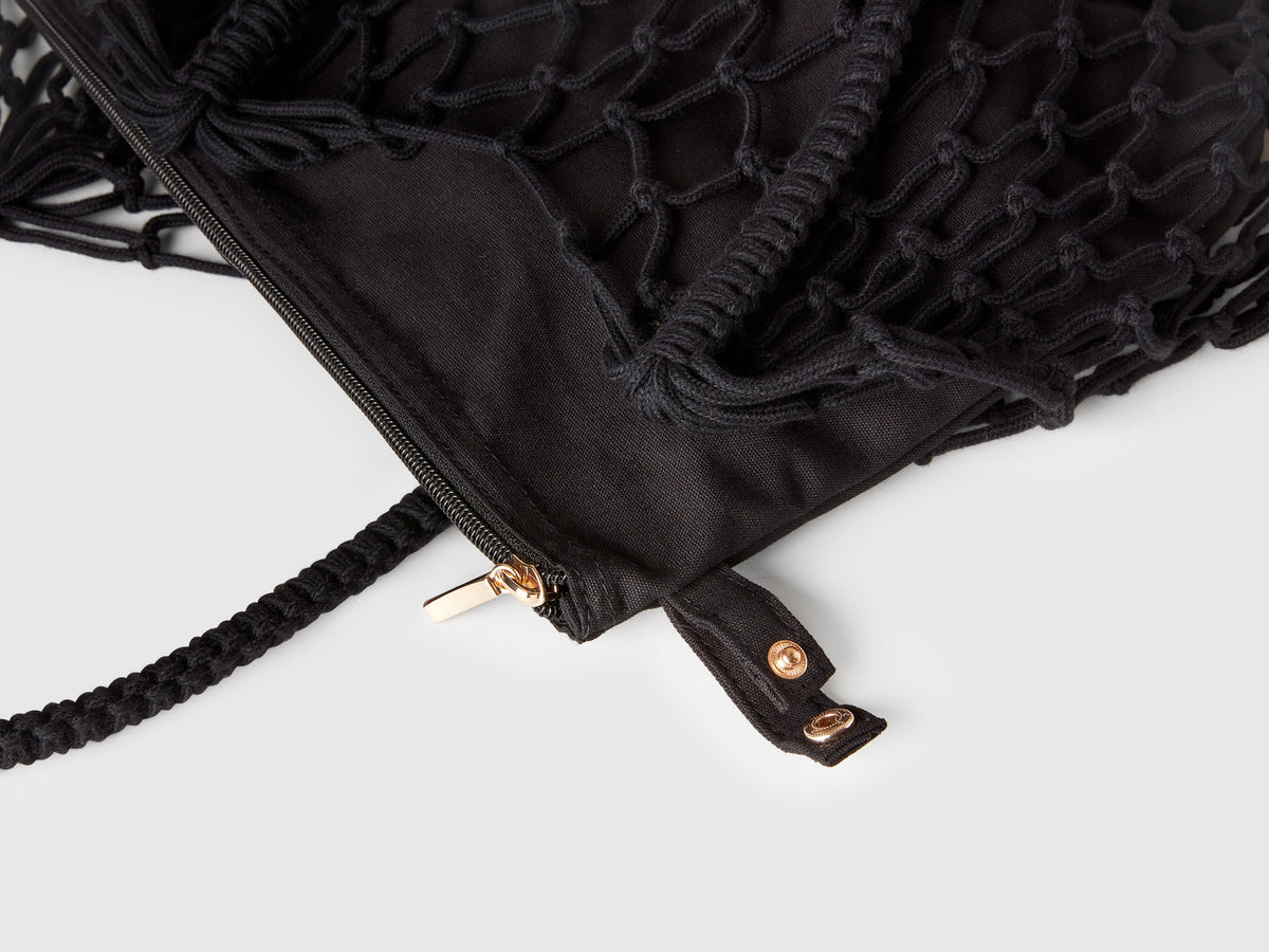Shopping bag on the net