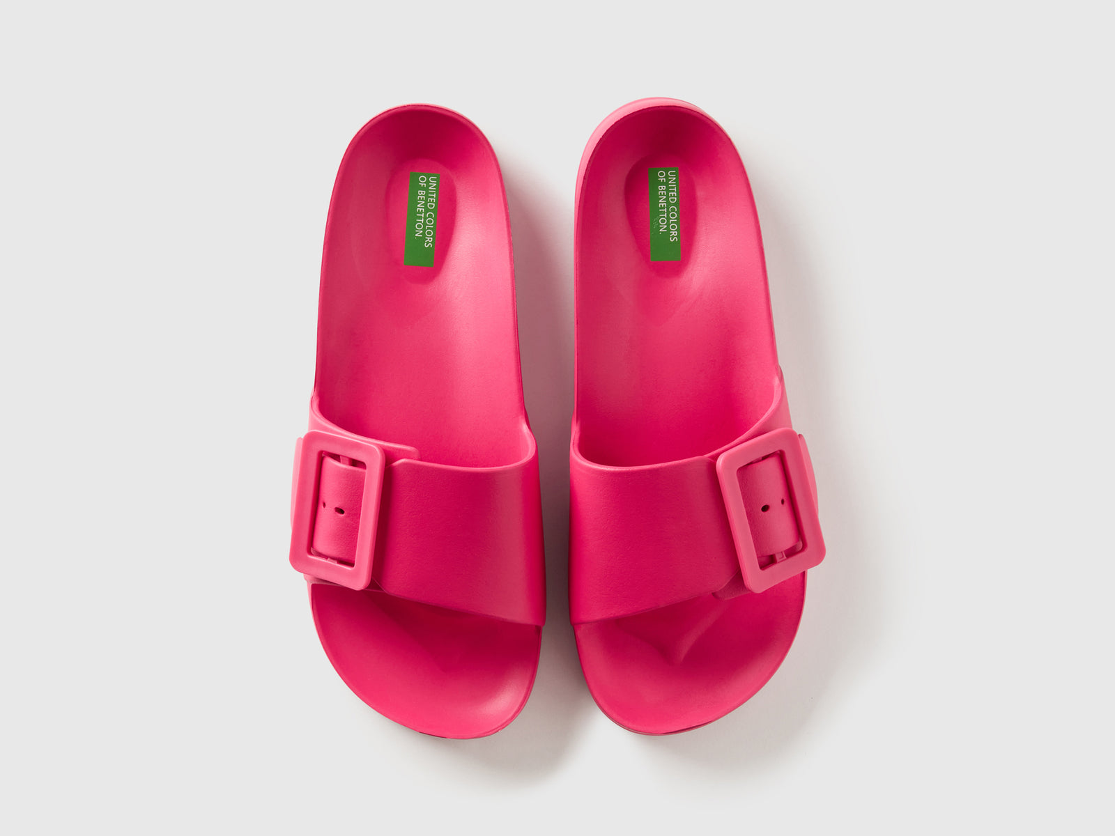 Ciabatte in gomma leggera da donna fucsia 4 | Benetton Outlet