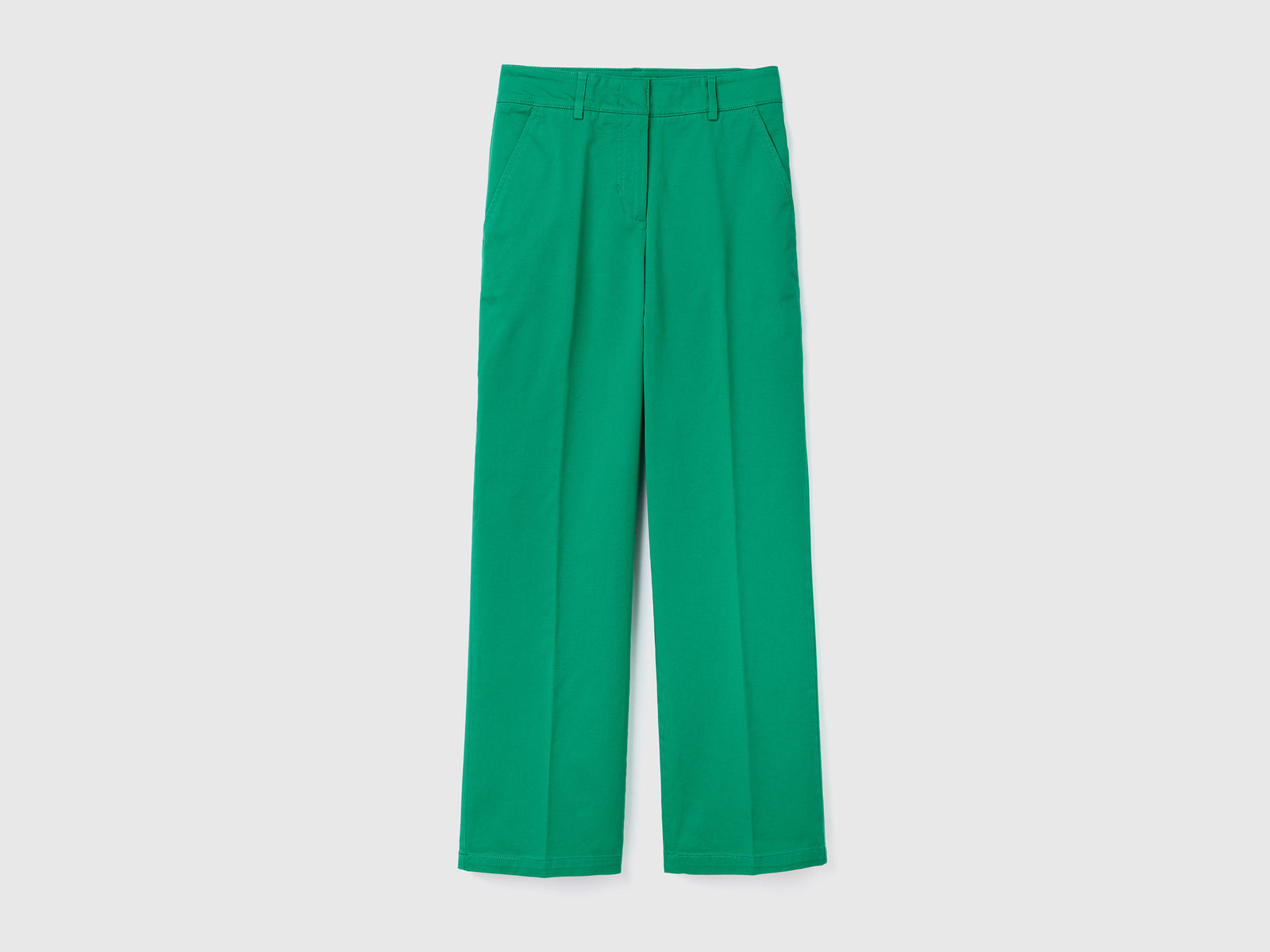 Pantaloni lunghi in twill di cotone elasticizzato da donna verde | Benetton Outlet