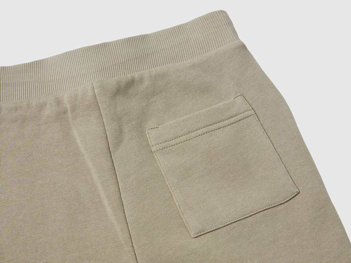 Pantaloni cargo in felpa