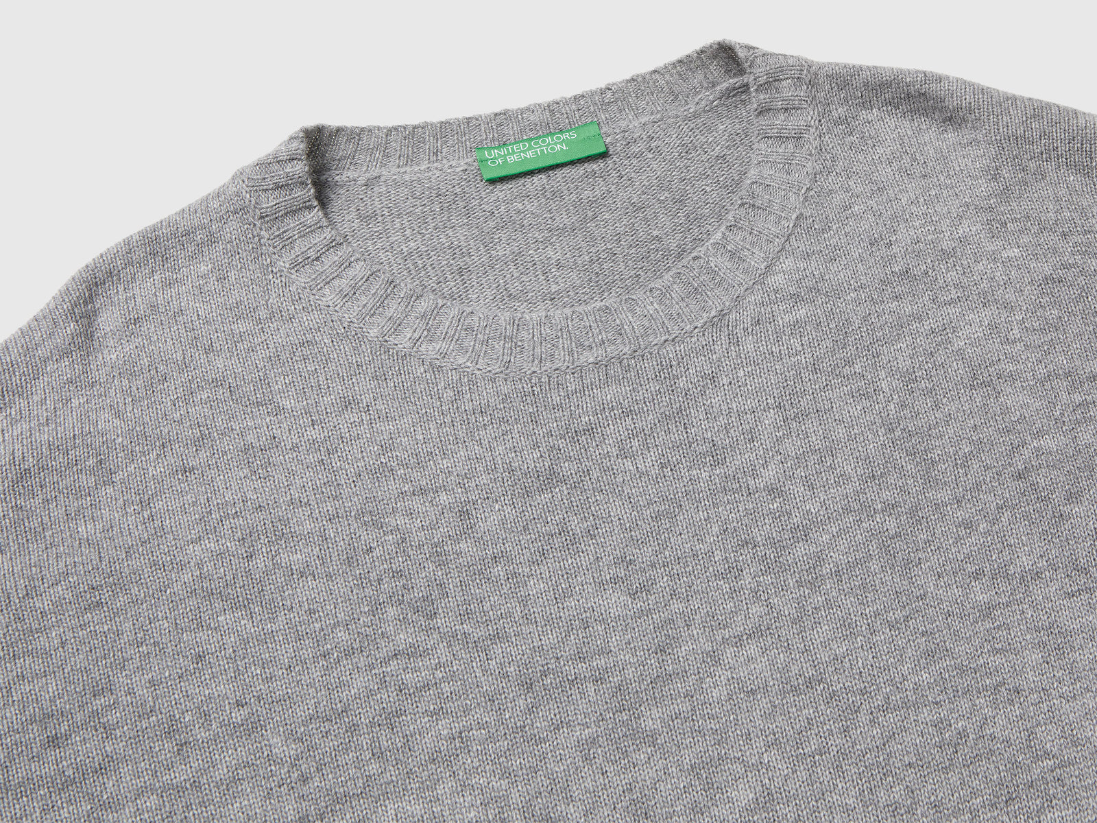 Maglione in misto lana e viscosa da donna grigio 3 | Benetton Outlet