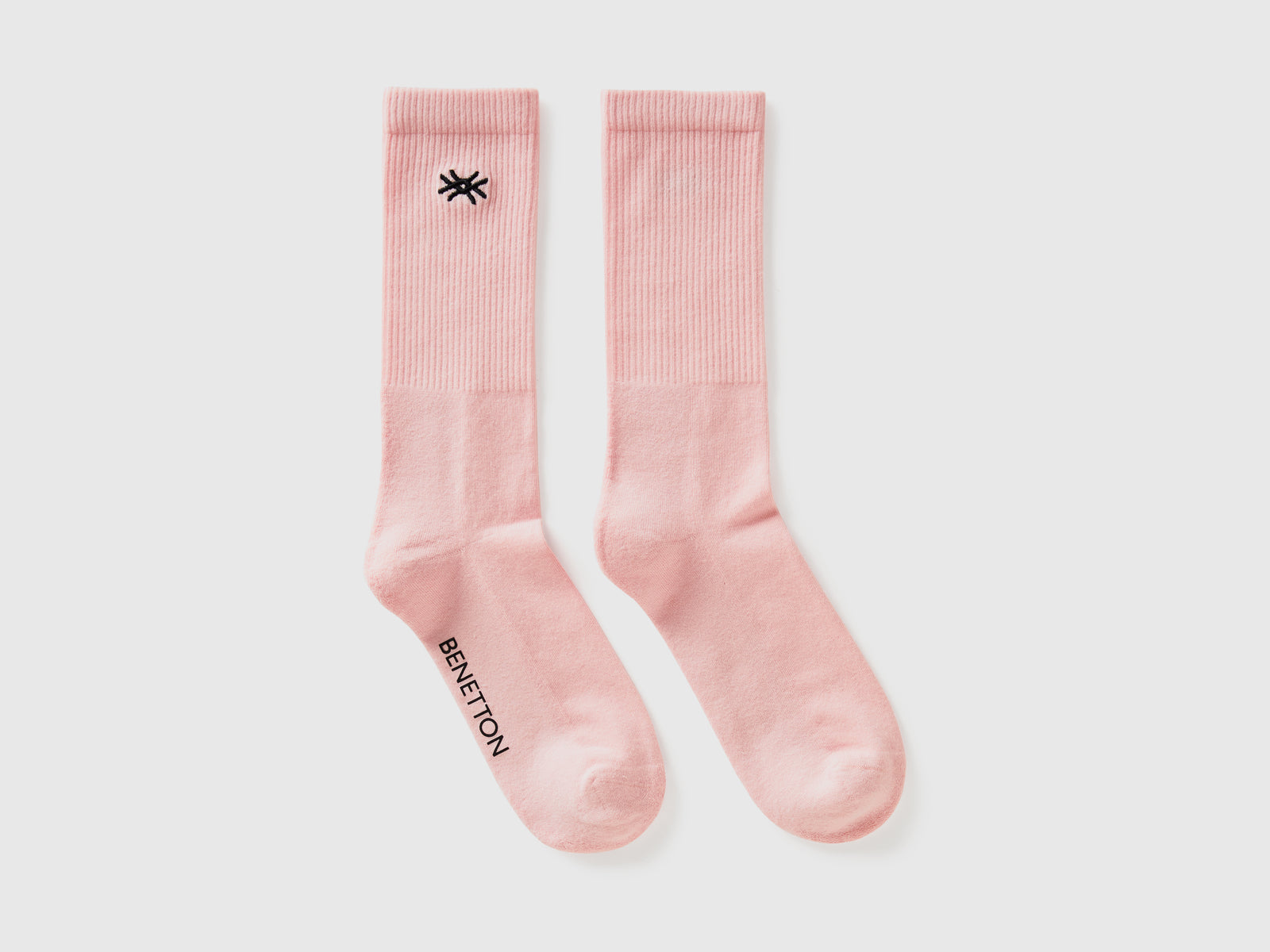 Un paio di calzini in misto cotone elasticizzato da uomo beige | Benetton Outlet