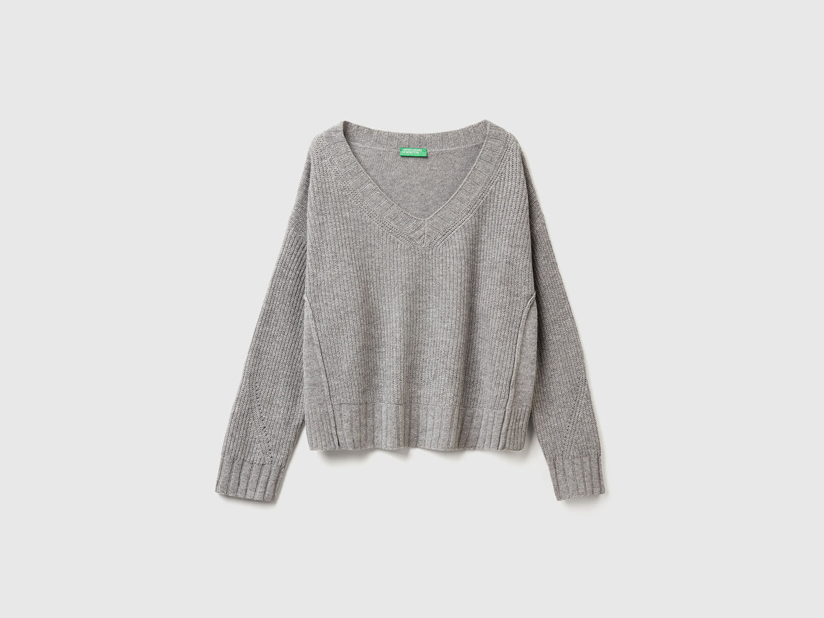 Maglia scollo a V in misto lana