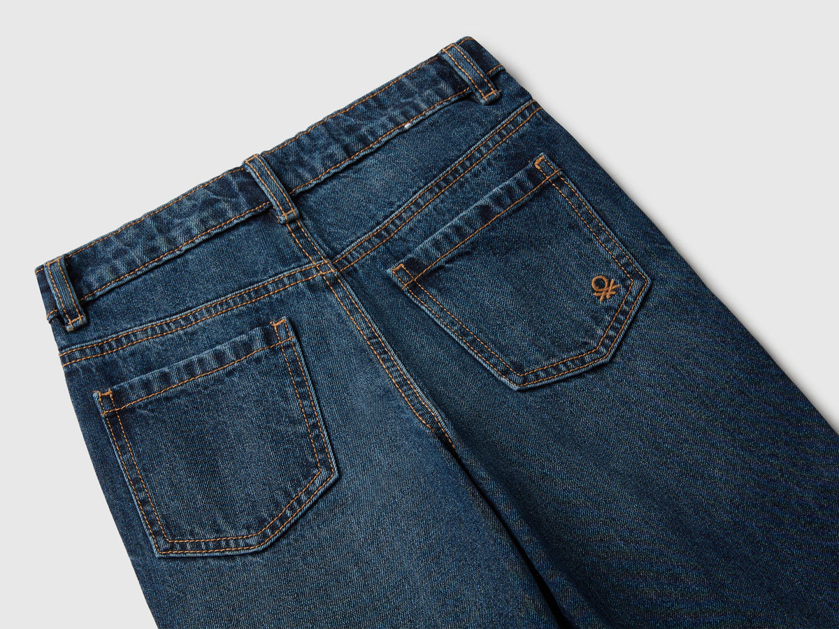 Jeans straight con risvolto