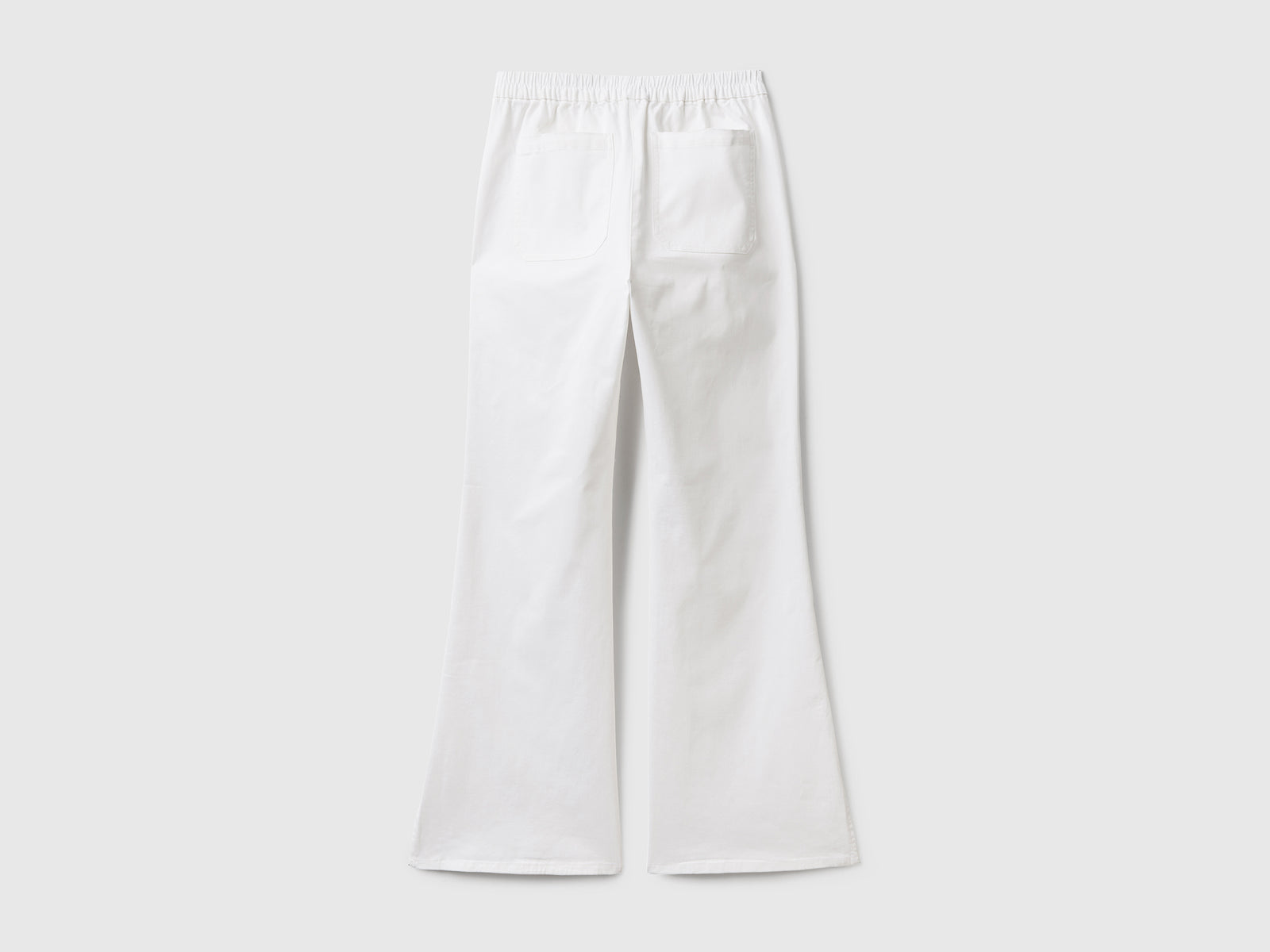 Pantaloni a zampa con spacchi da donna bianco 2 | Benetton Outlet