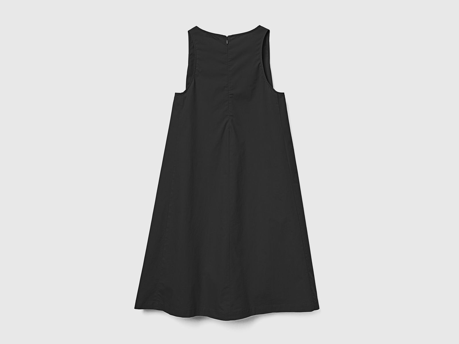 Abito smanicato a trapezio da donna nero 2 | Benetton Outlet
