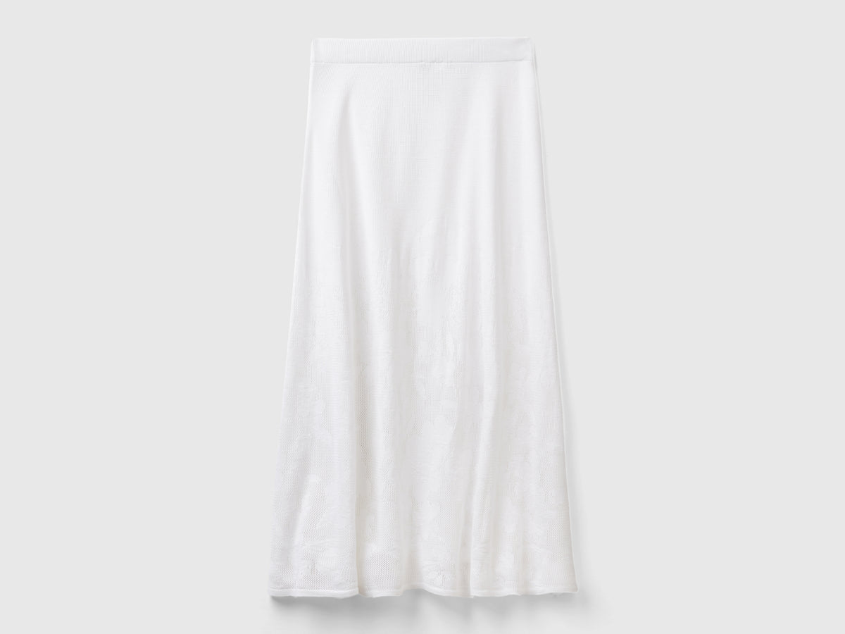 Skirt with flower motif