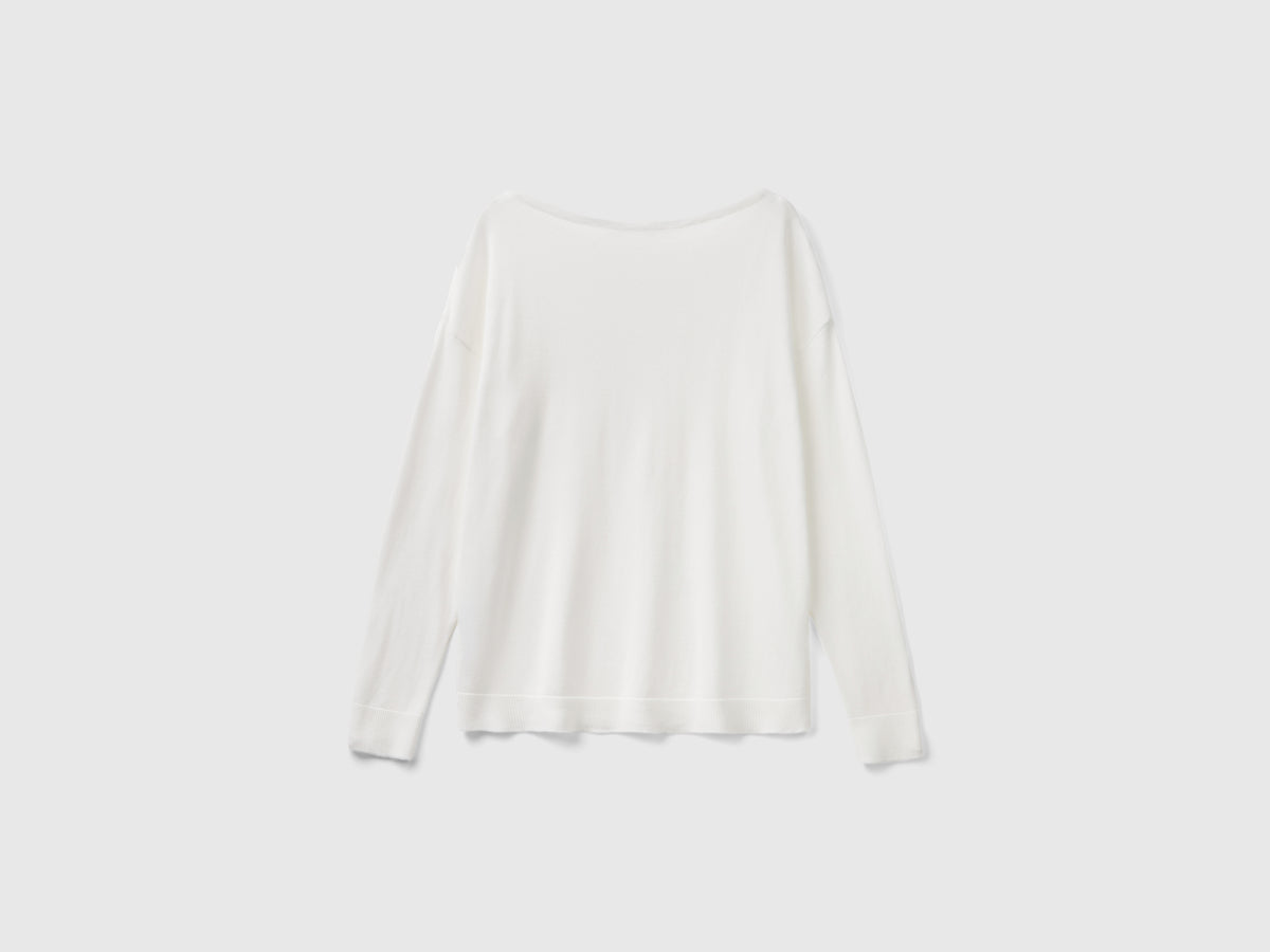 Maglia con scollo a barchetta