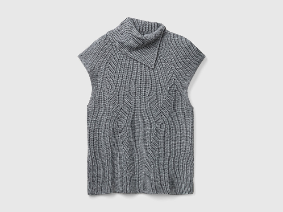 Gilet lungo con collo alto