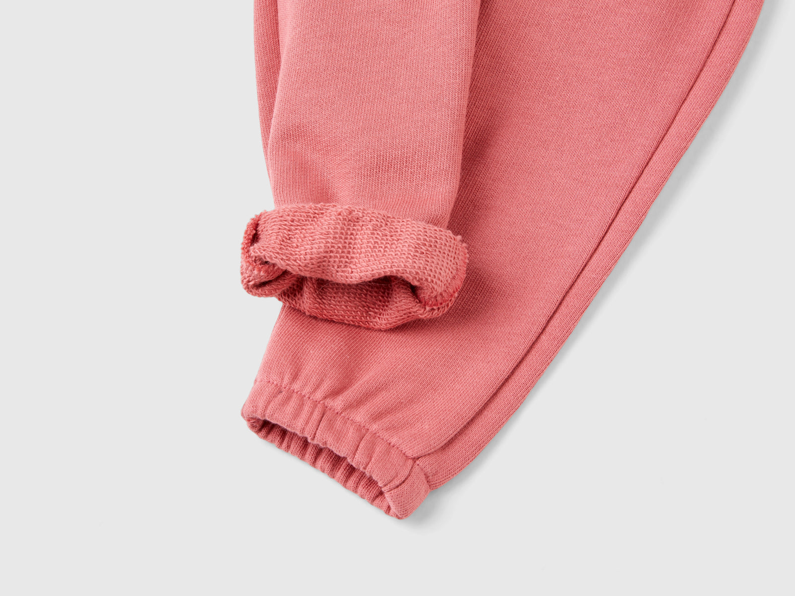 Pantaloni in felpa di cotone bio da neonato malva 3 | Benetton Outlet