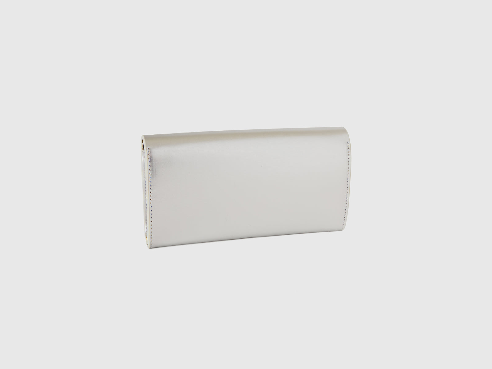 Portafoglio grande effetto vernice da donna argento 2 | Benetton Outlet
