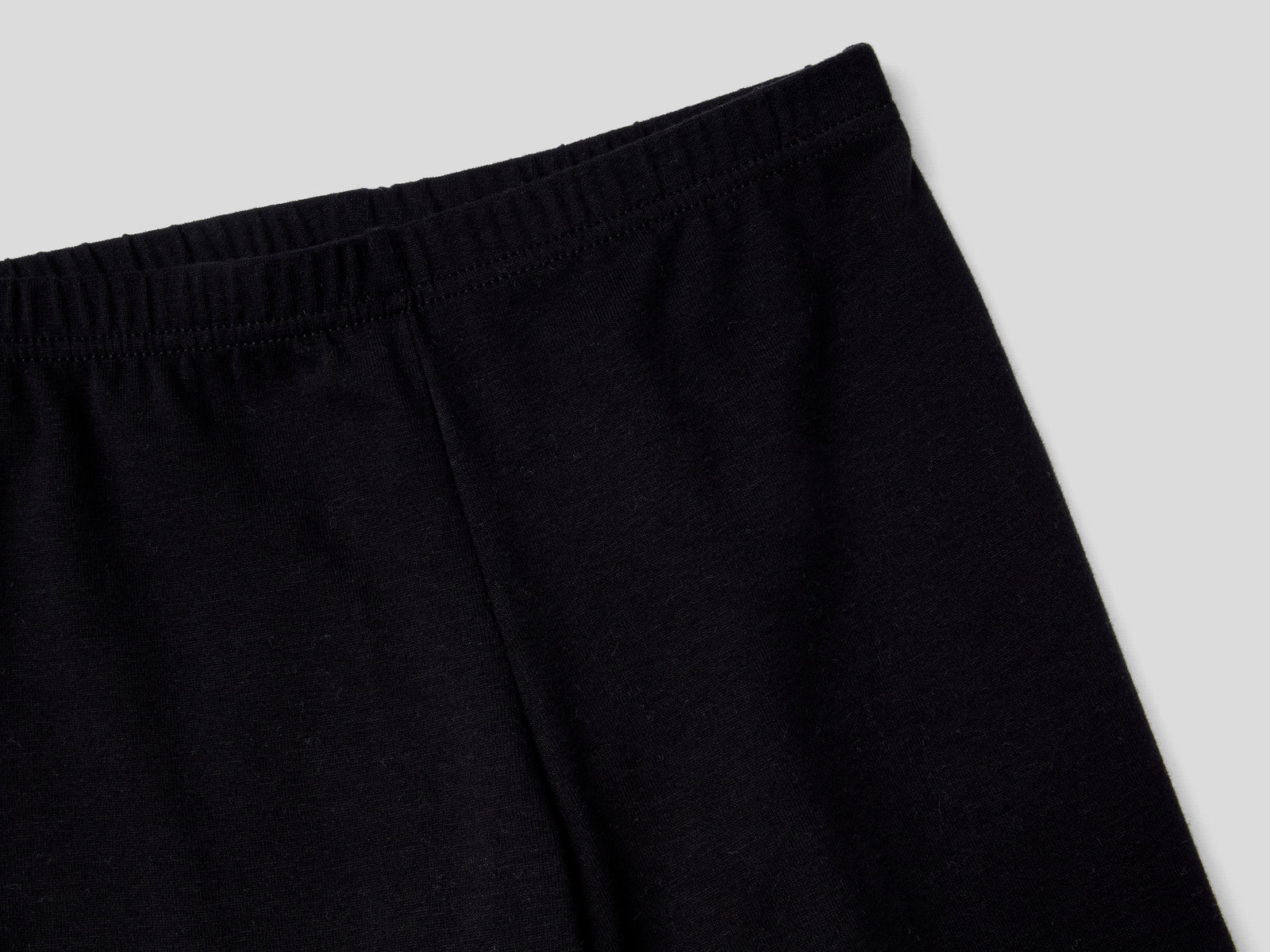 Pigiama Gorjuss in caldo cotone stretch da bambina bianco panna 2 | Benetton Outlet
