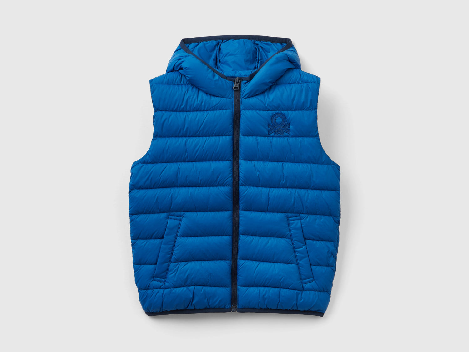 Gilet imbottito con cappuccio da bambino bluette | Benetton Outlet