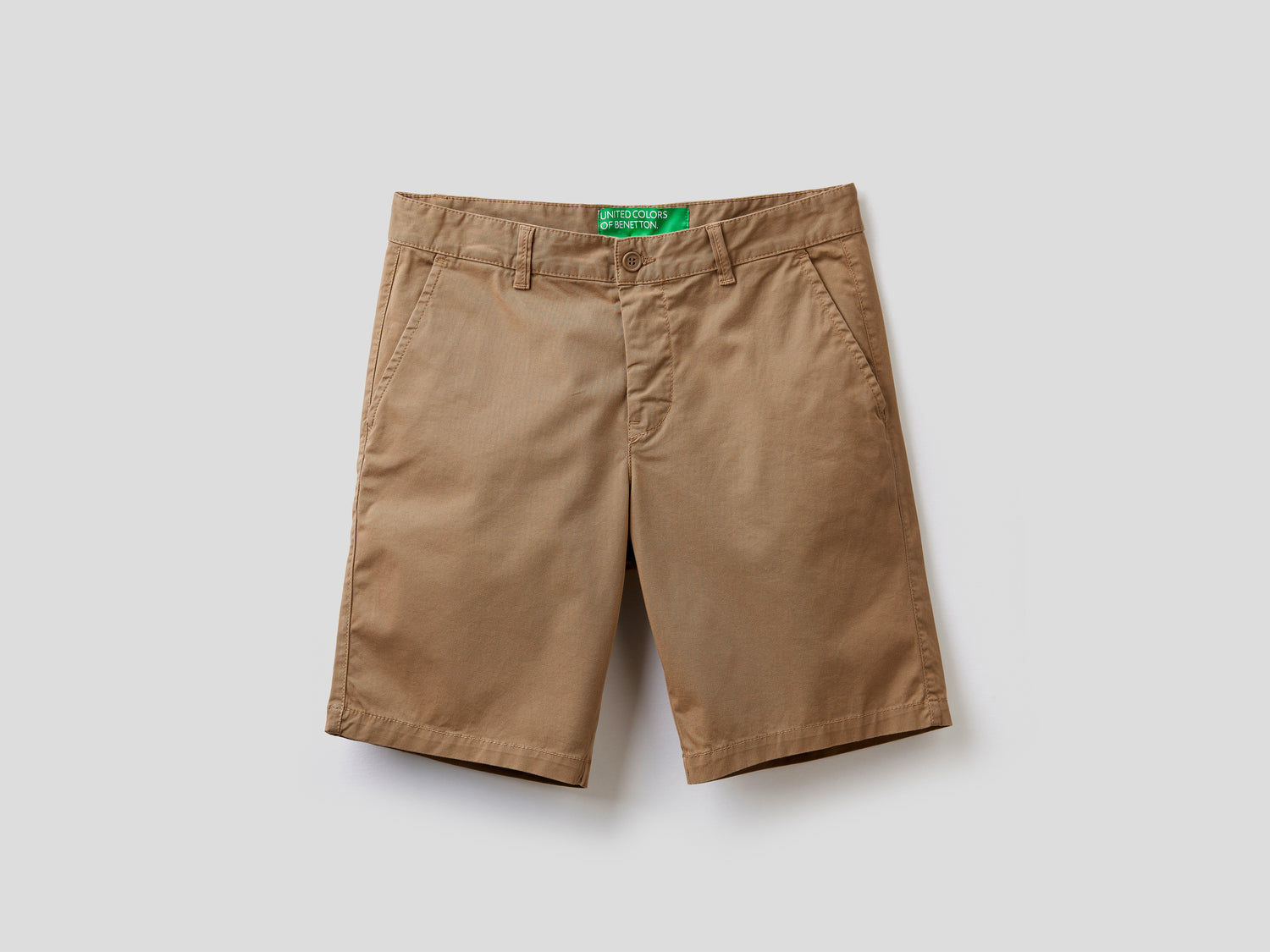 Bermuda chino in cotone stretch da uomo tortora | Benetton Outlet