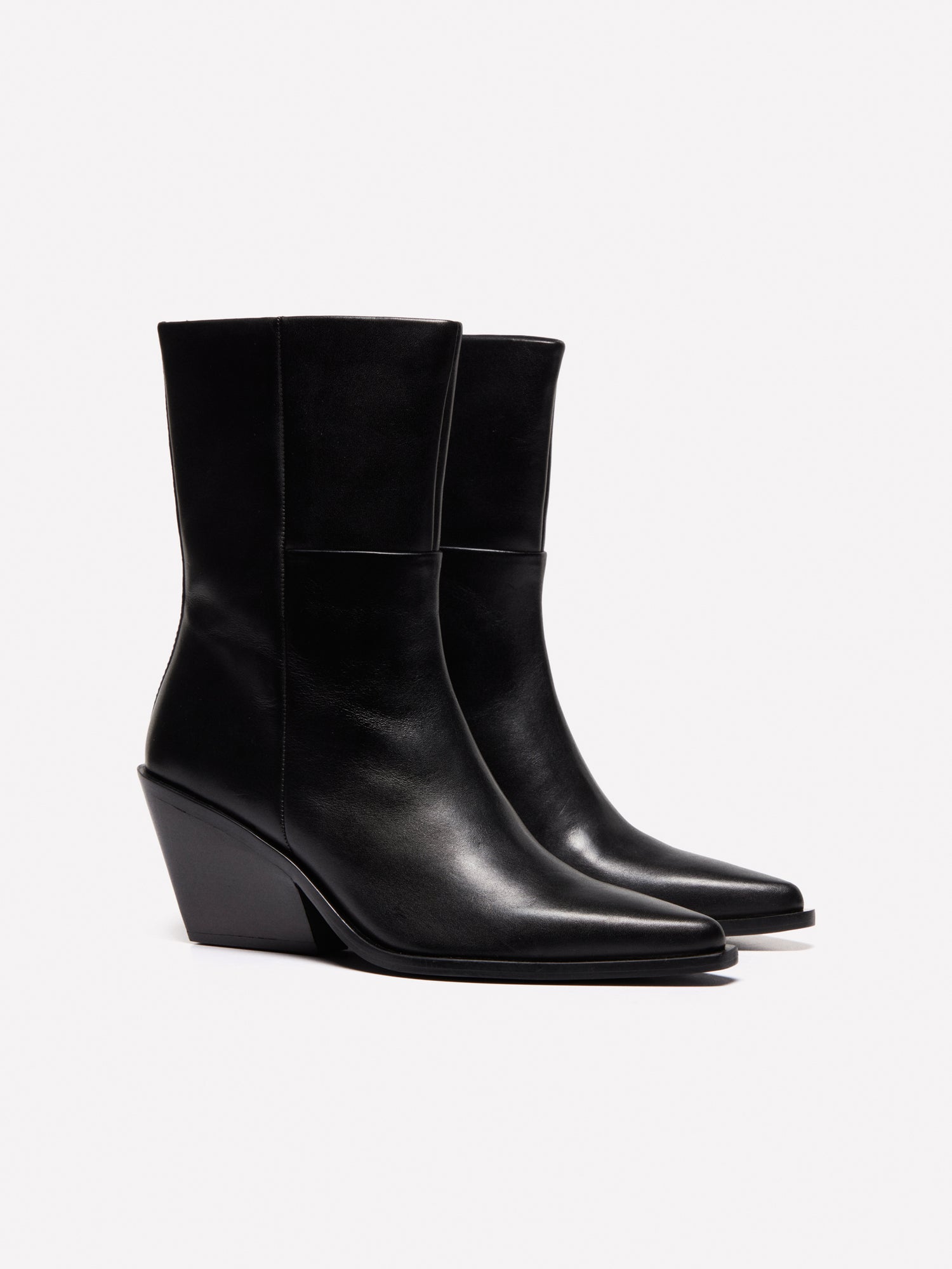 Stivaletti texani in pelle da donna nero | Sisley Outlet