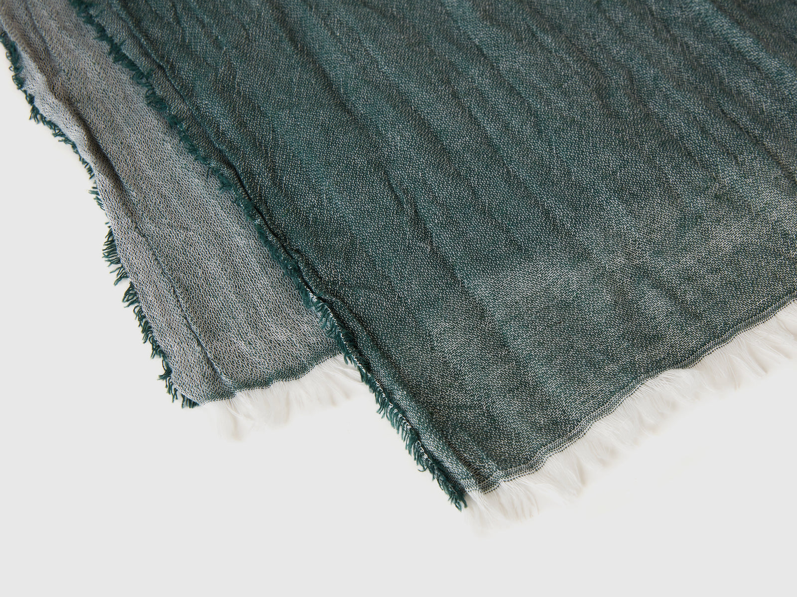 Sciarpa in misto cotone riciclato da uomo verde oliva 2 | Benetton Outlet