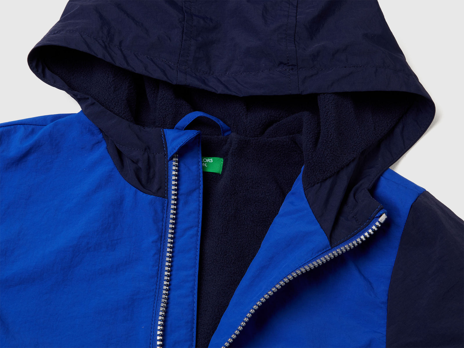 Giubbino con cappuccio da bimbo blu 3 | Benetton Outlet