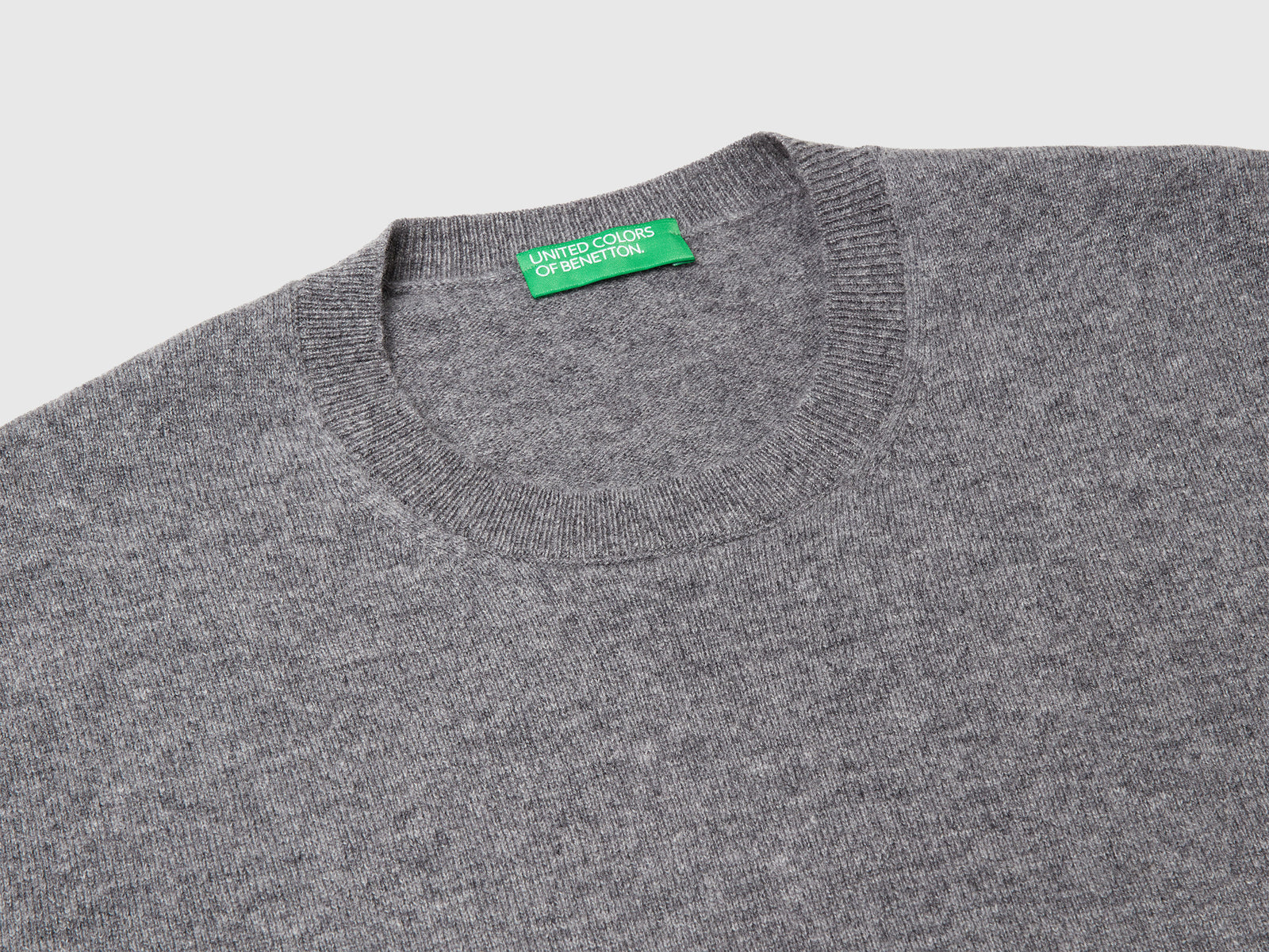 Maglia in puro cashmere da uomo grigio scuro 3 | Benetton Outlet