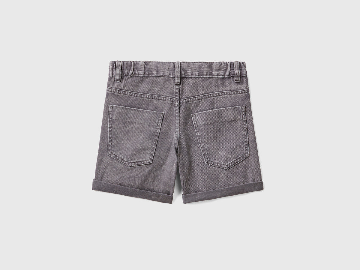 Pantaloni corti in puro cotone tinto capo
