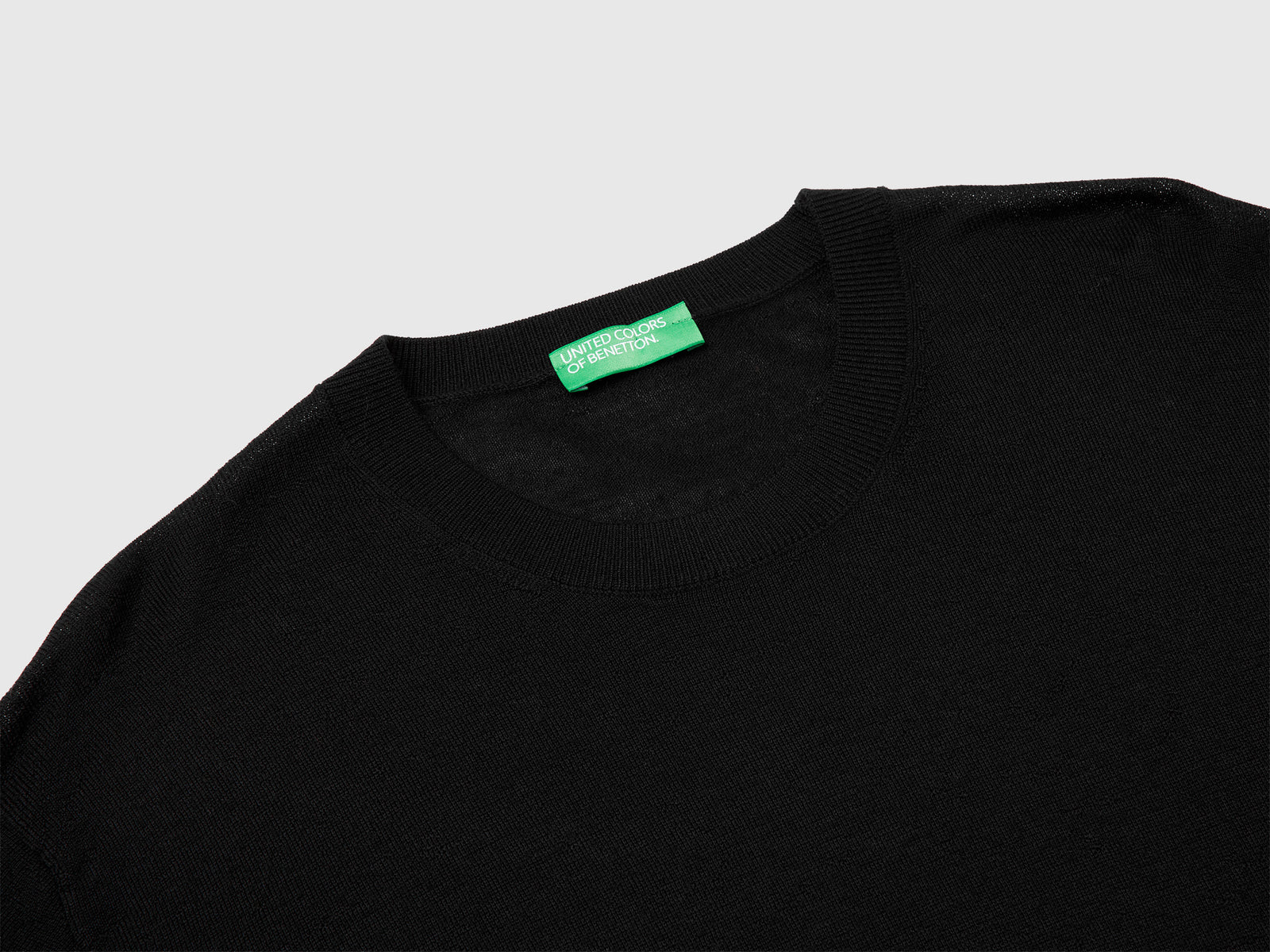 Maglia in pura lana Merino da uomo nero 3 | Benetton Outlet