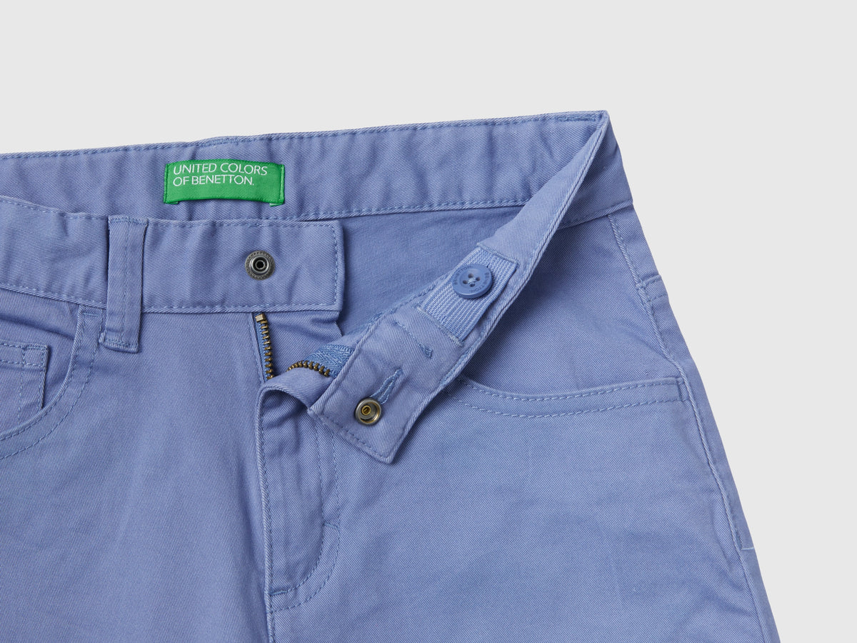 Pantaloni slim fit cinque tasche