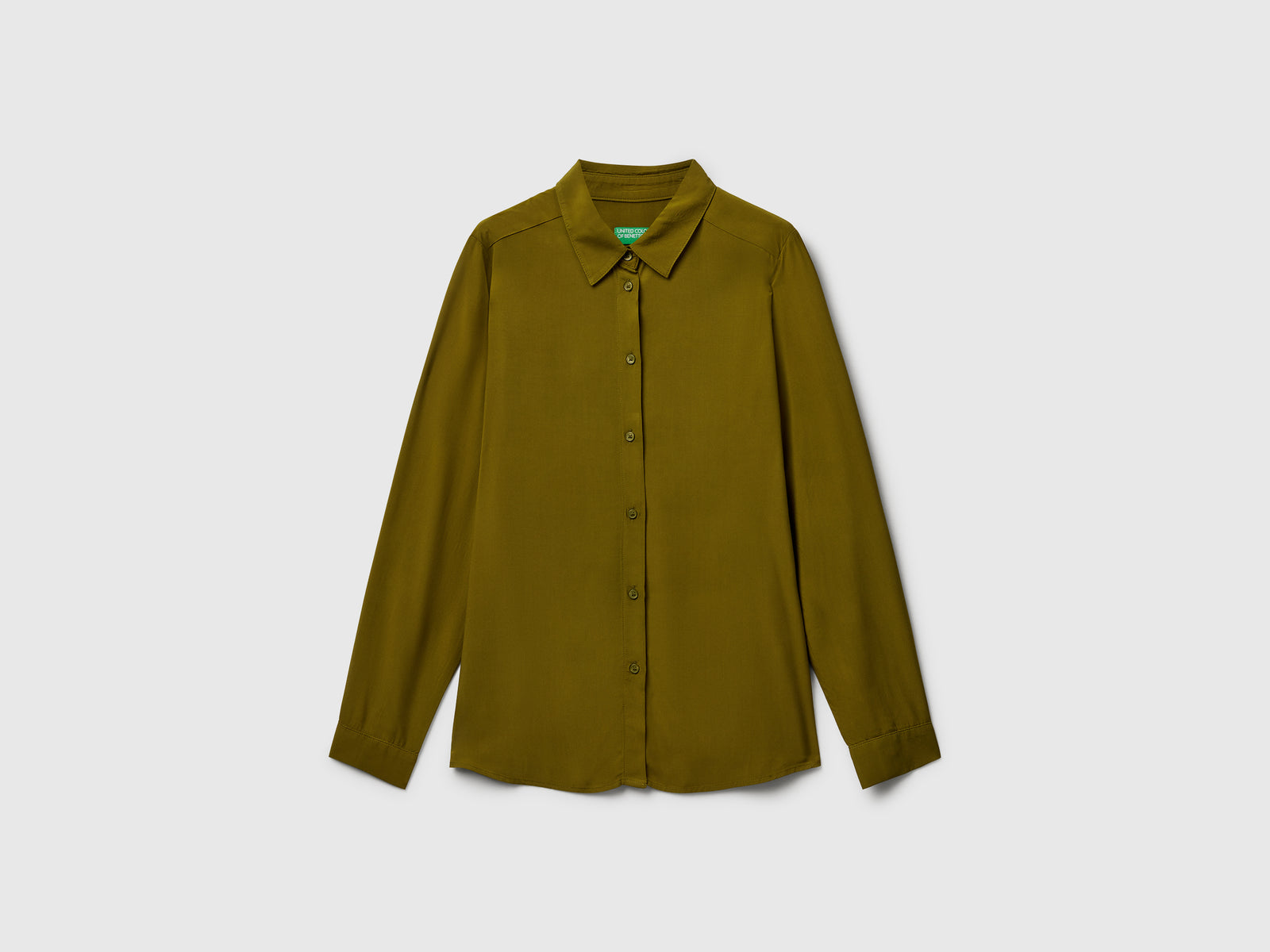 Camicia regular fit in viscosa da donna verde militare | Benetton Outlet