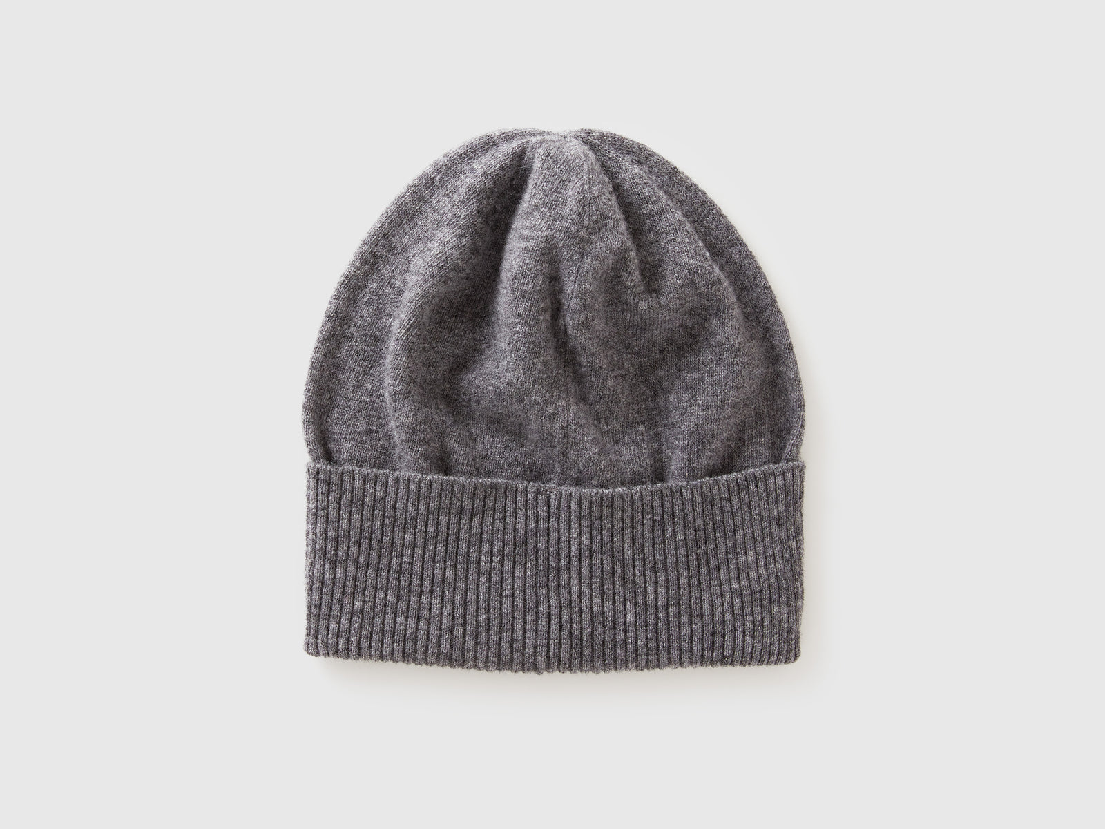 Cappello in pura lana Merino da donna grigio scuro 2 | Benetton Outlet