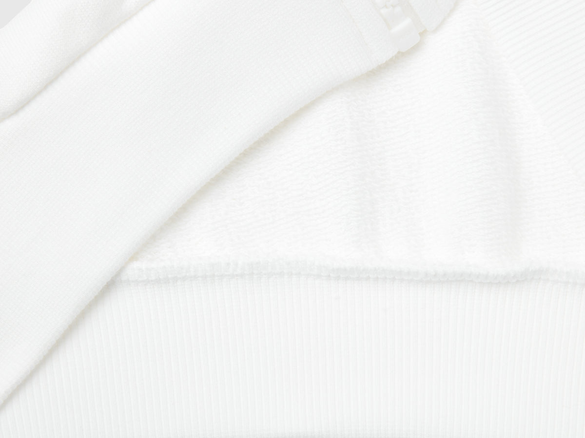 Felpa con zip e colletto