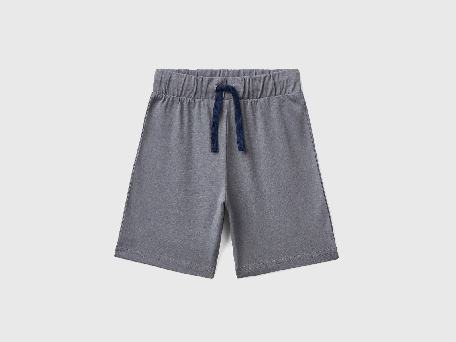 Pantaloni corti in puro cotone da bimbo grigio scuro | Benetton Outlet